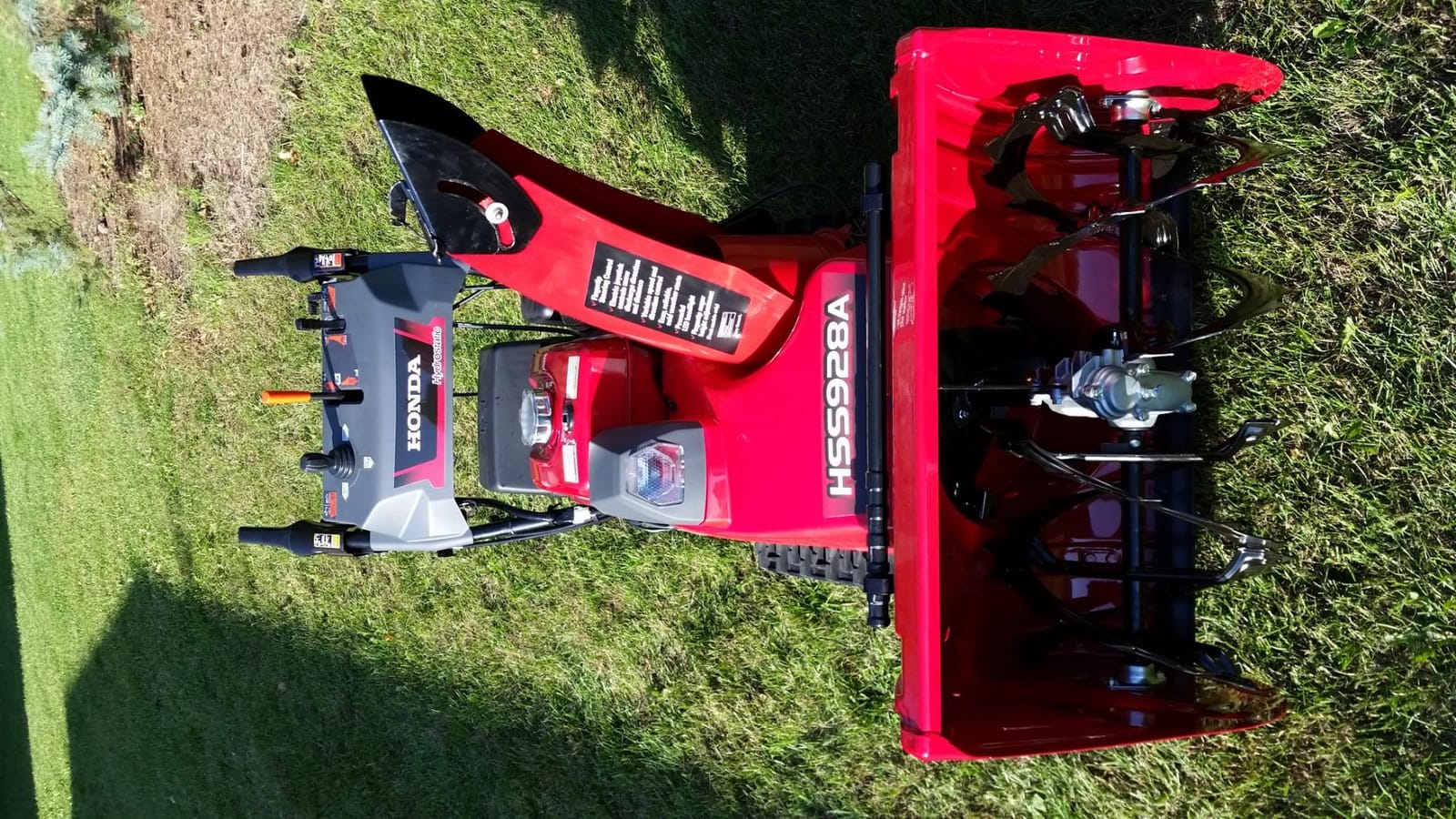 Honda HSS928APT 28-Inch Two Stage Snow Blower (HSS928APT) customer photo 2