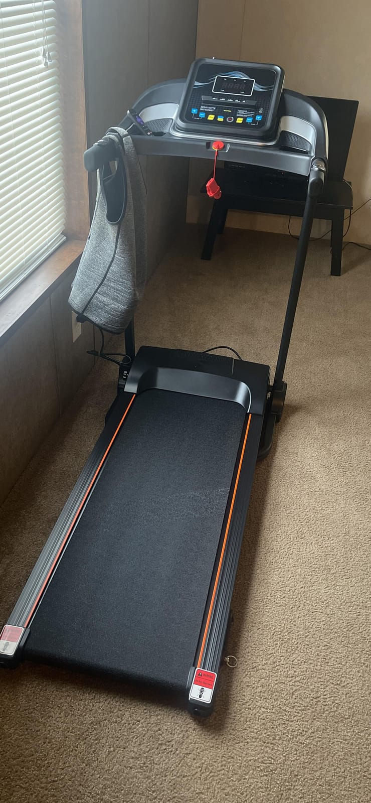 Merax Treadmill with Incline: 3.0HP Quiet Foldable Treadmills for Home, Portable Treadmills Walking Pad with Handle Bar, Walking Pad Treadmill for Running and Jogging with 300 LBS Capacity customer photo 1