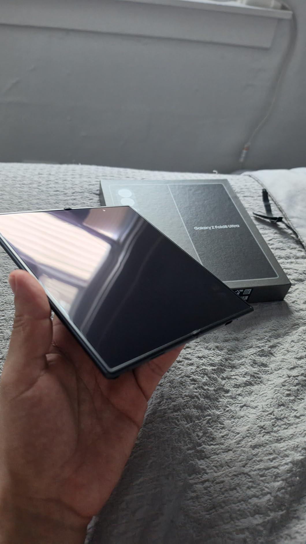 Samsung Galaxy Z Fold8 Ultra Phone + $350 Gift Card, 256GB, Violet Shadow | 2026 AI Android Smartphone with 200MP Camera, Snapdragon Elite 8 Gen 5 & Super Fast Charging 2.0, US 1 Yr Warranty customer photo 1