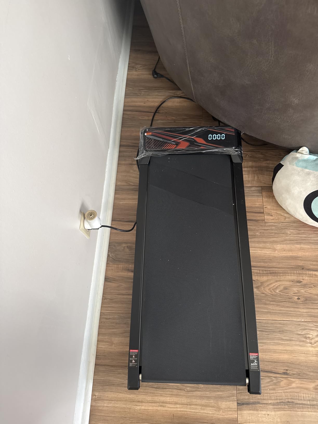 RJOP 2.5HP Walking Mat with Incline Pad, Under Desk Treadmill for Home Gym | Walking Running Pad with Remote, 3 in 1 Low Noise Small Mini Portable Treadmill with LED Screen, 270lbs Capacity customer photo 2