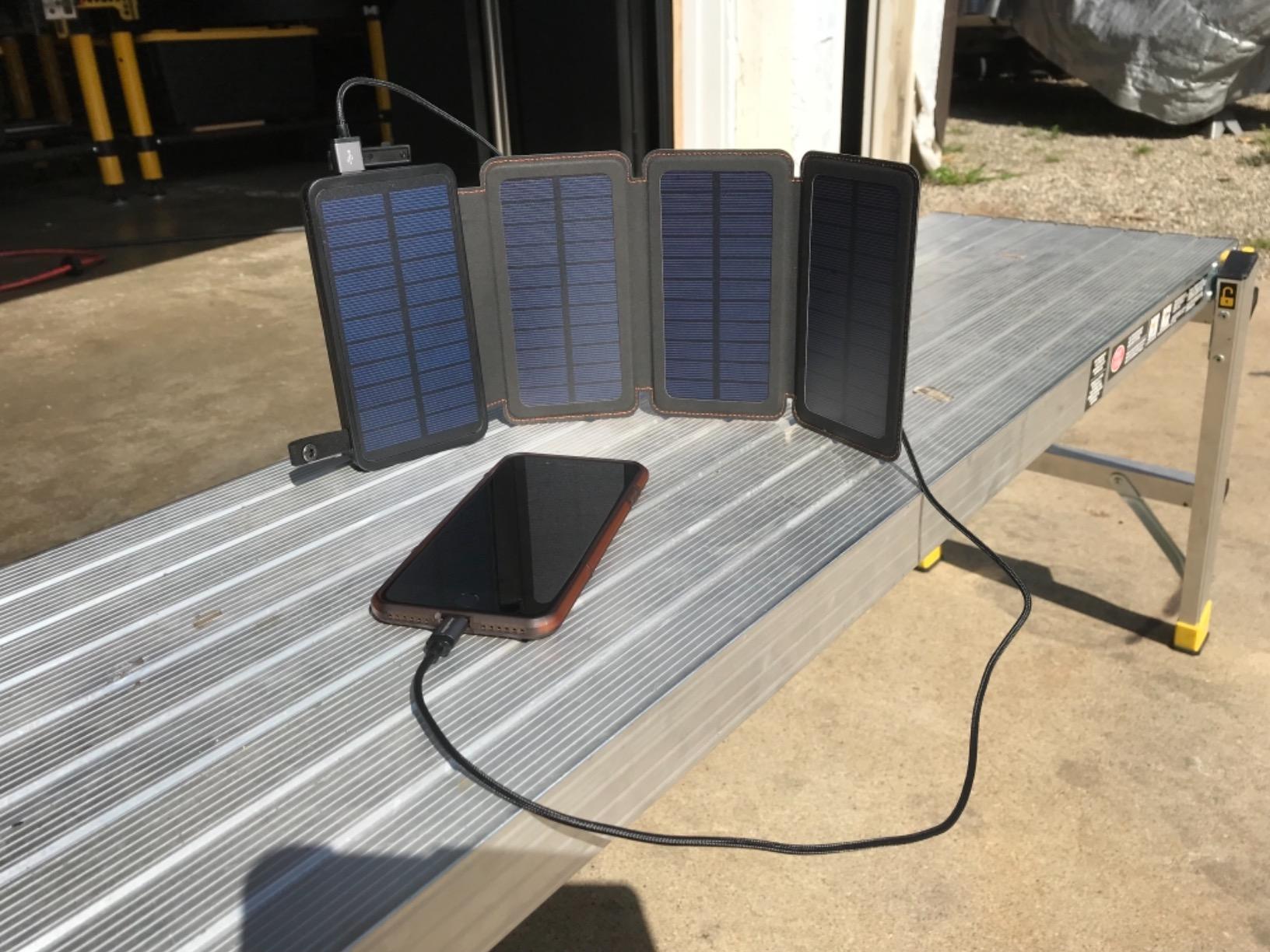 FEELLE Solar Power Bank 50000mAh Magnetic Portable Charger with Hand Crank customer photo 2