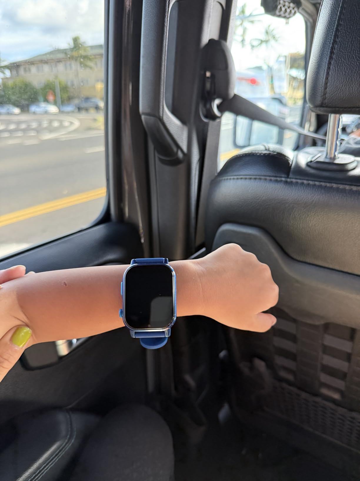 4G Kids Smart Watch with GPS Tracker & Phone Call for Age 5-12,Tracking Smartwatch with SOS Calling, School Mode, Parental Controls, Video Call Voice Chat Camera Alarm Clock Flashlight Birthday Gifts customer photo 2