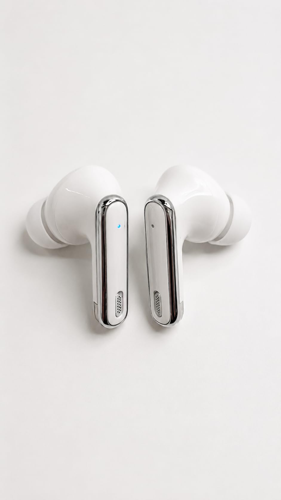 AI Translation Earbuds Real Time, 199+ Language Translator Earbuds with ANC customer photo 2
