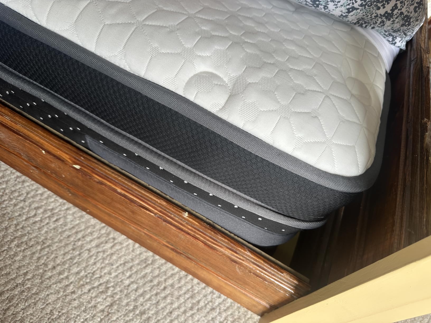 14 inch Queen Size Mattress, Hybrid Mattress in a Box with Zoned Lumbar Support for Side Sleepers, Pressure Relief, Fiberglass Free, 365 Nights Trial, 10 Years Warranty customer photo 2