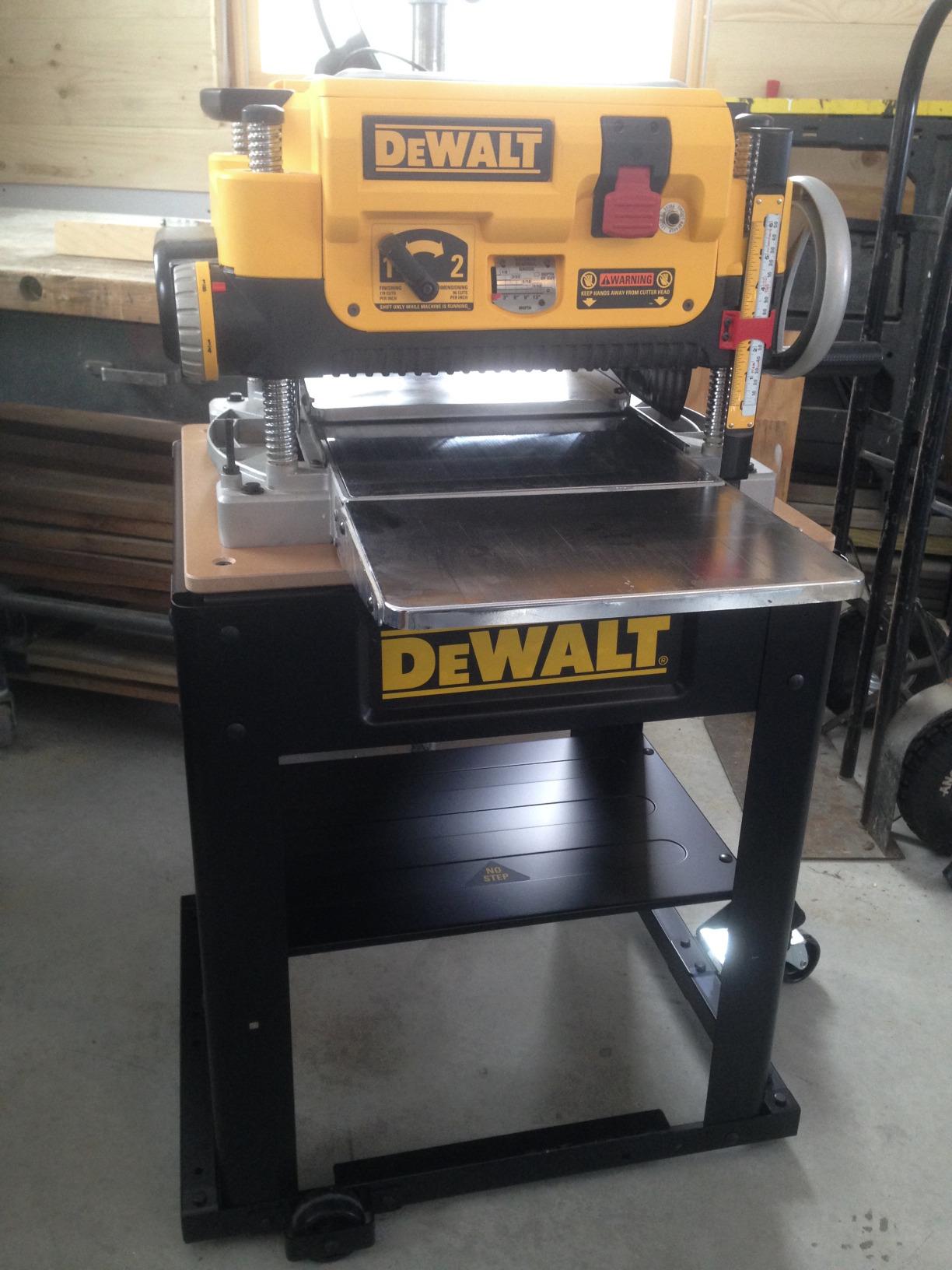 DEWALT Planer Stand with Integrated Mobile Base, 24” x 22” x 30” (DW7350) customer photo 1