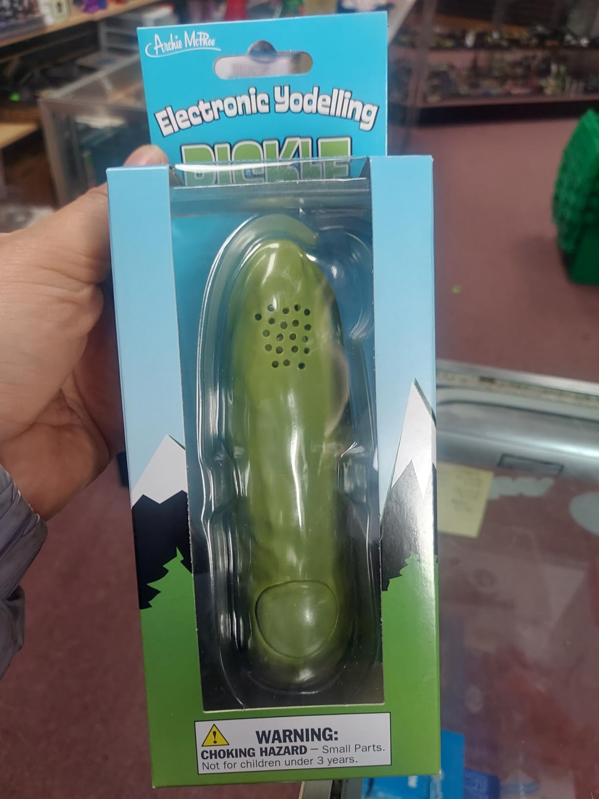 Archie McPhee Yodeling Pickle: A Musical Toy, Fun for All Ages, Great Gift, Hours of Mindless Entertainment, Multi-colored customer photo 2