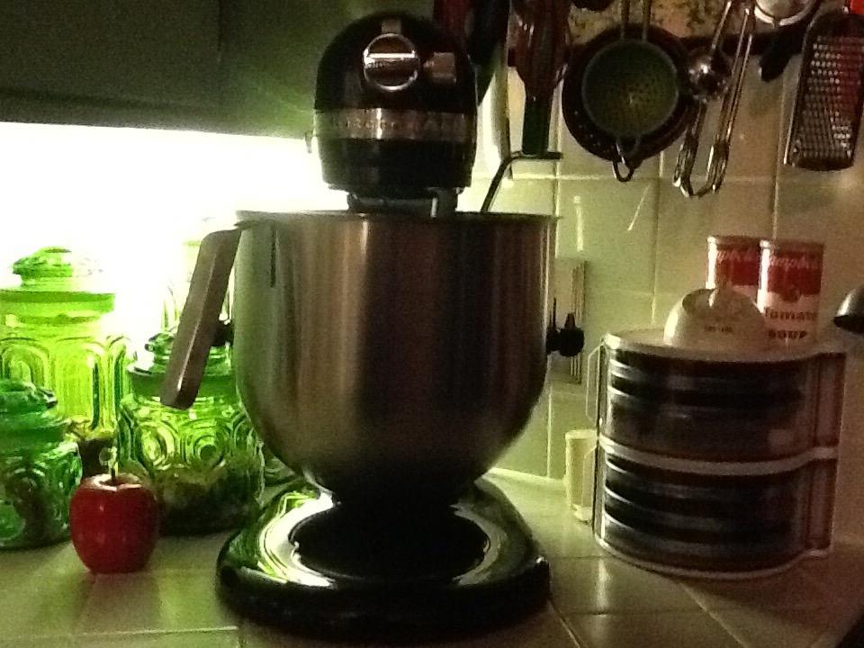 KitchenAid NSF Certified Commercial Series 8-Qt Bowl Lift Stand Mixer - KSM8990 customer photo 1