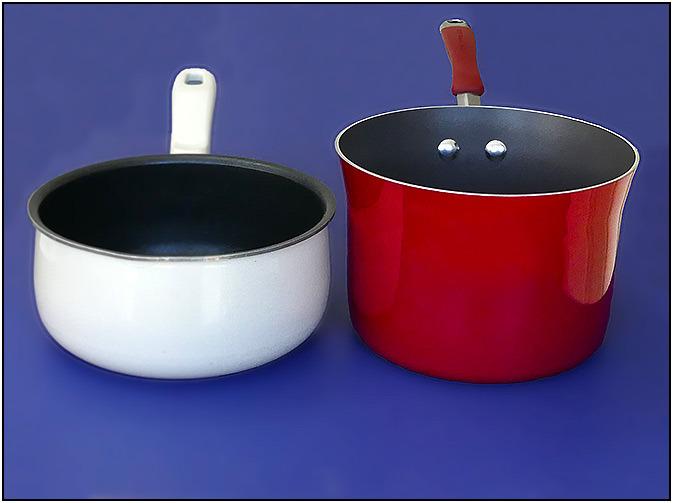 Rachael Ray Cucina Nonstick Cookware, Cranberry Red Pots and Pans Set, 12-Piece customer photo 2
