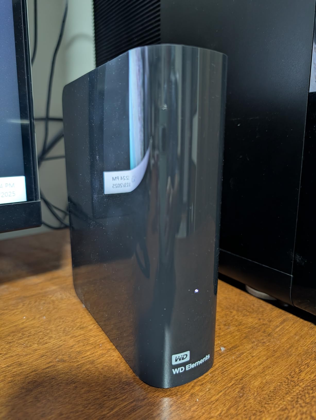 Western Digital 4TB Elements Desktop External Hard Drive, USB 3.0 for plug-and-play storage - Western DigitalBWLG0040HBK-NESN customer photo 1