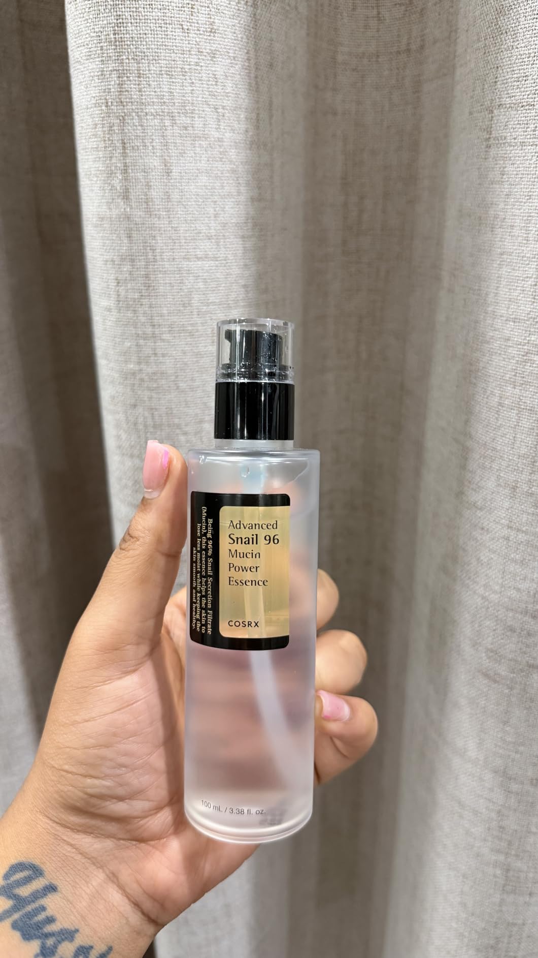 COSRX Snail Mucin 96% Repairing Serum for Sooothing & Hydrating 3.38 oz. customer photo 2
