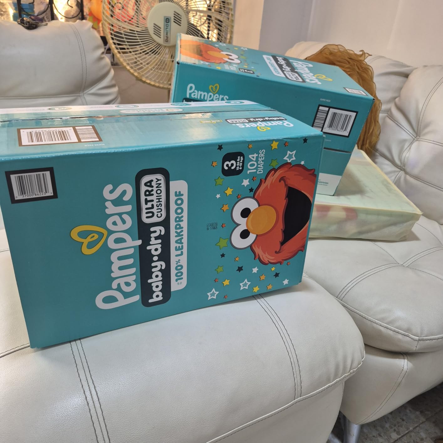 Pampers Baby Dry Ultra Cushiony Diapers, Size 1 (8-14 lbs), 120 Count, Up to 100% Leakproof (Packaging May Vary) customer photo 2
