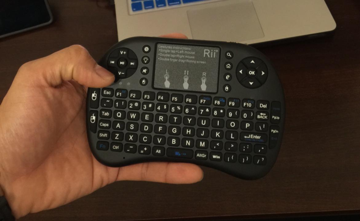 Rii 2.4GHz Mini Wireless Keyboard with Touchpad＆QWERTY Keyboard, Backlit Portable with Remote Control for Laptop/PC/Tablets/Windows/Mac/TV/Xbox/PS3/Raspberry Pi .(Black) customer photo 1