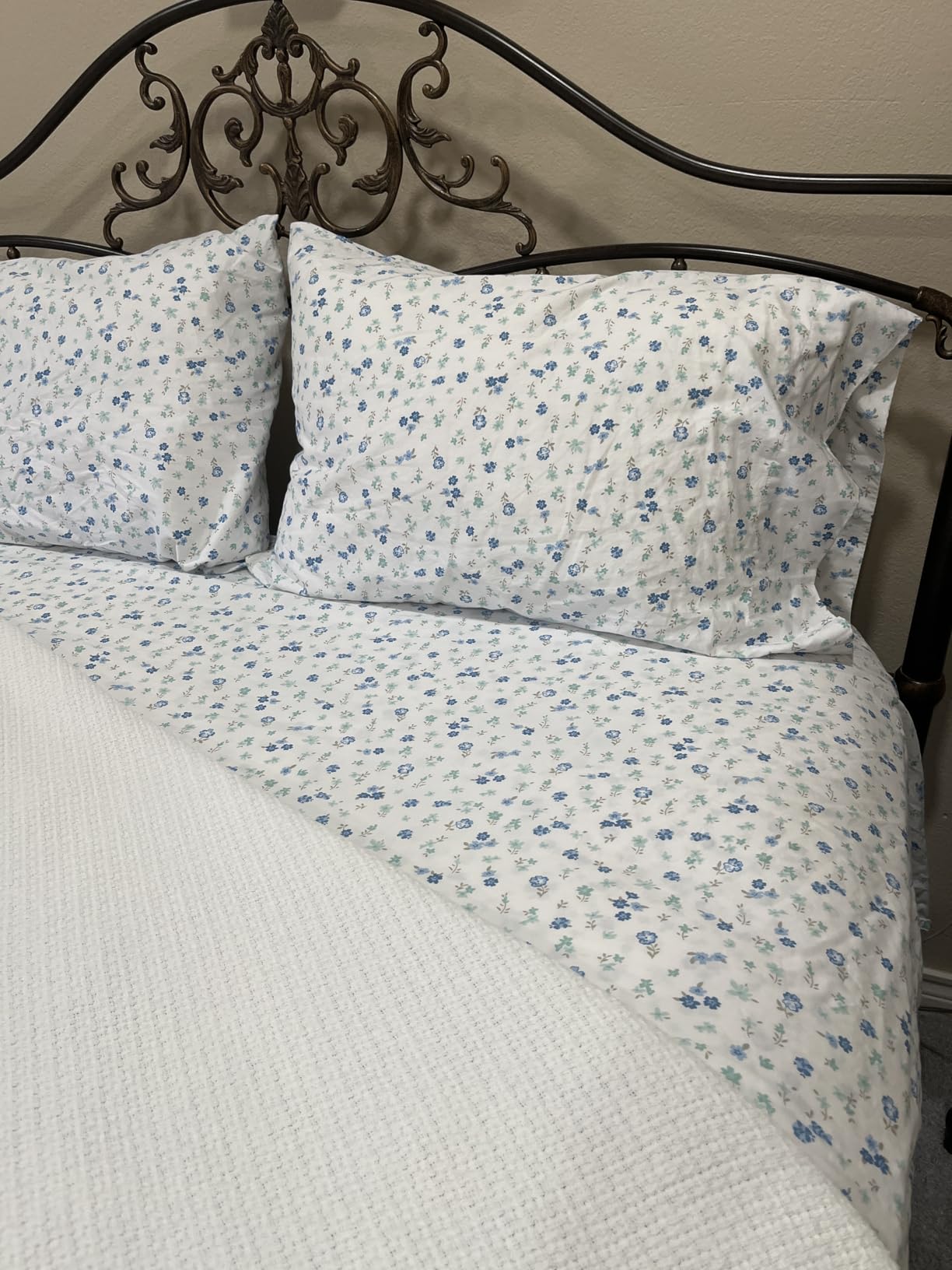 California Design Den Soft 100% Cotton Sateen Queen Bed Sheets Set, White customer photo 1