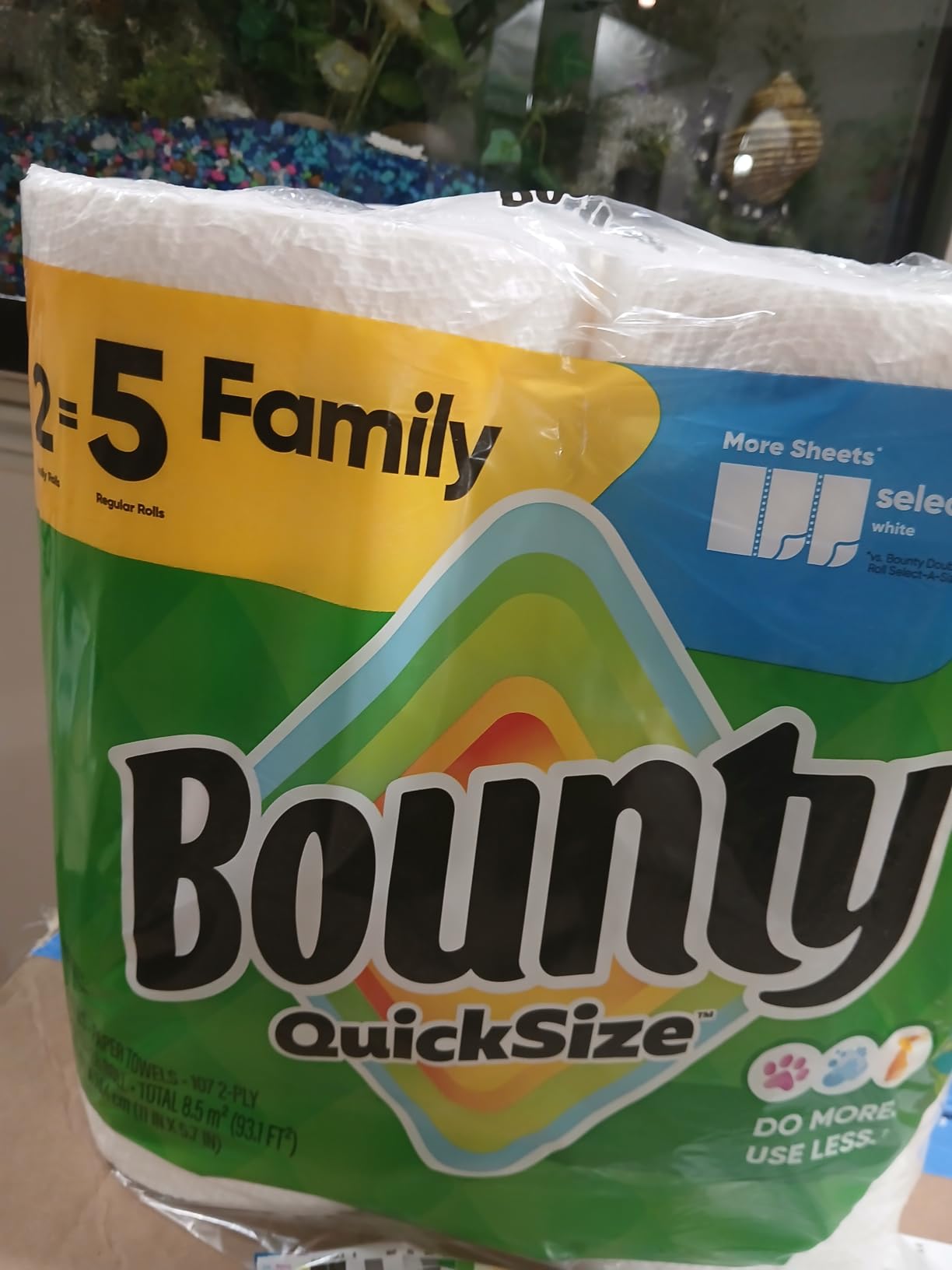 Bounty Paper Towels Quick Size, White, 16 Family Rolls = 40 Regular Rolls customer photo 1
