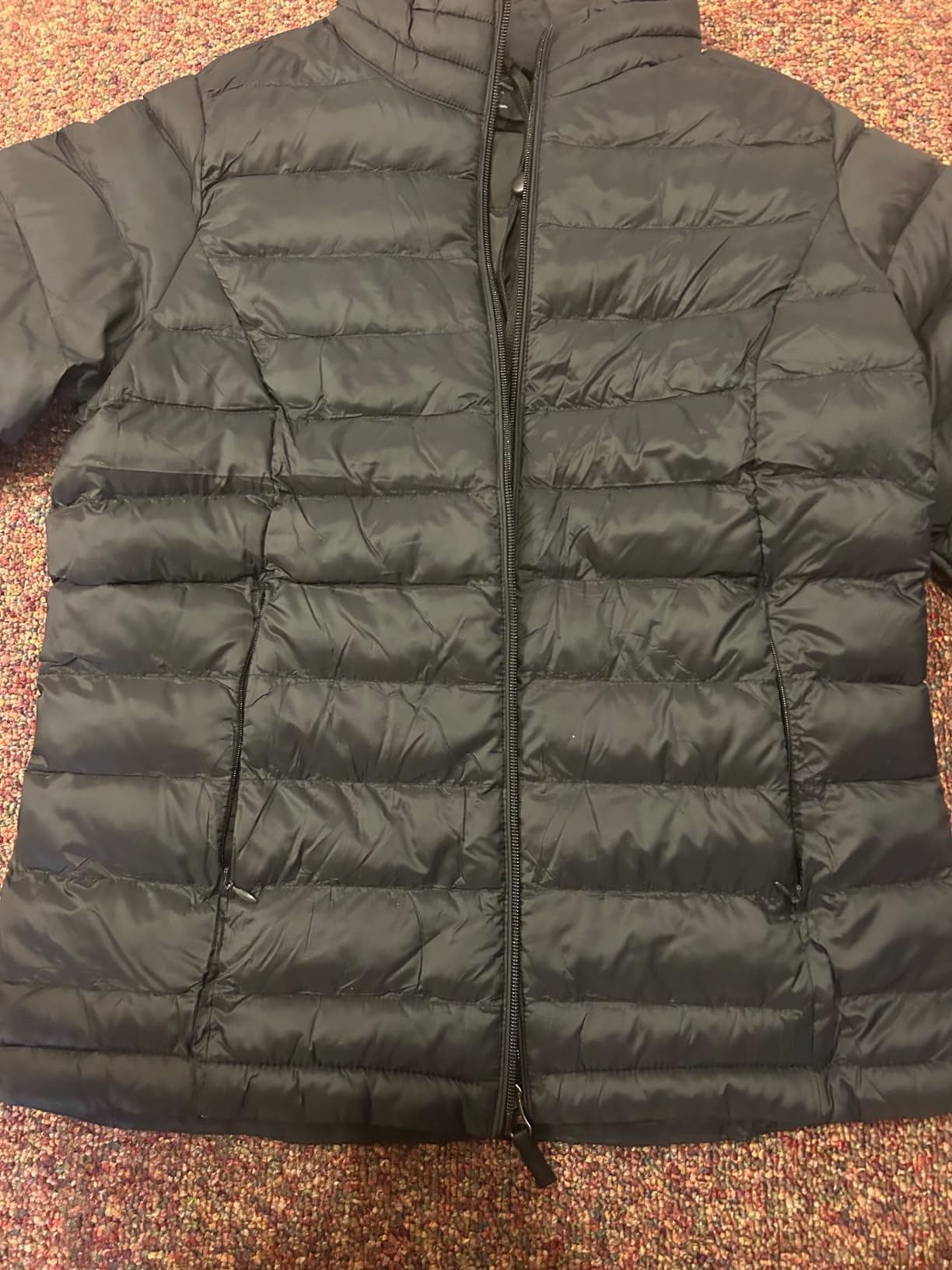 Amazon Essentials Women's Lightweight Long-Sleeve Water-Resistant Packable Puffer Jacket (Available in Plus Size) customer photo 2