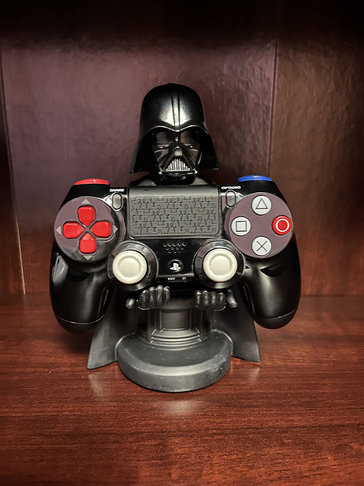 Exquisite Gaming: Star Wars: Darth Vader - Original Mobile Phone & Gaming Controller Holder, Device Stand, Cable Guys, Licensed Figure (Multi-colored) customer photo 2