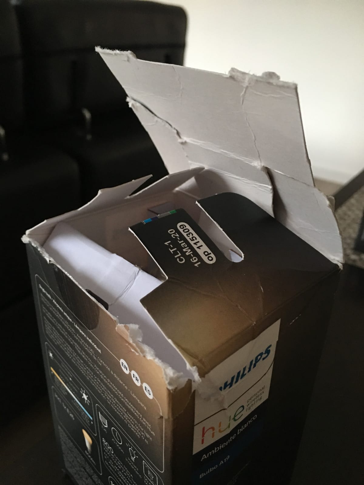 Philips - Hue White Ambiance A19 Wi-Fi Smart LED Bulb - California Residents - White (Hue Hub Required) customer photo 2