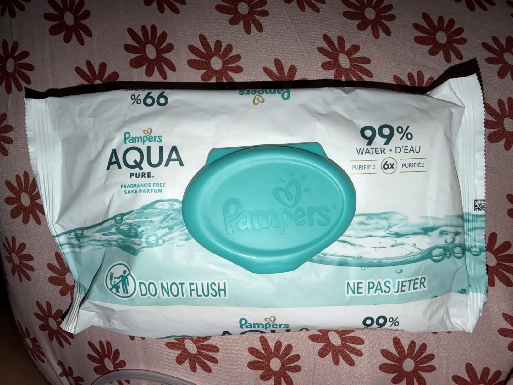 Pampers Aqua Pure Baby Wipes, Unscented, Fragrance Free, 99% Water, Water Based, Multi-Use, 448 Wipes Total (8X Flip-Top Packs) customer photo 1