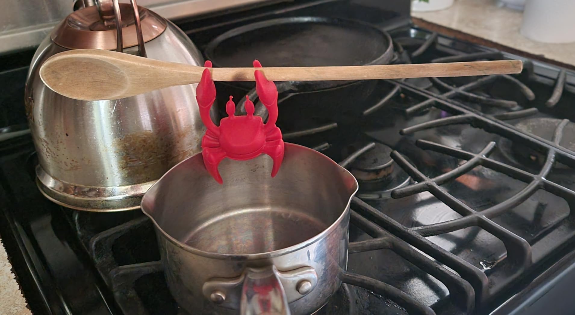 OTOTO 2 in 1 Silicone Spoon Rest & Steam Releaser - Large Spoon Holder for Stove Top - Unique and Useful Gift for Cooking - Heat Resistant Utensil Rest, Kitchen Gadgets, Red Gift (Red the Crab) customer photo 2