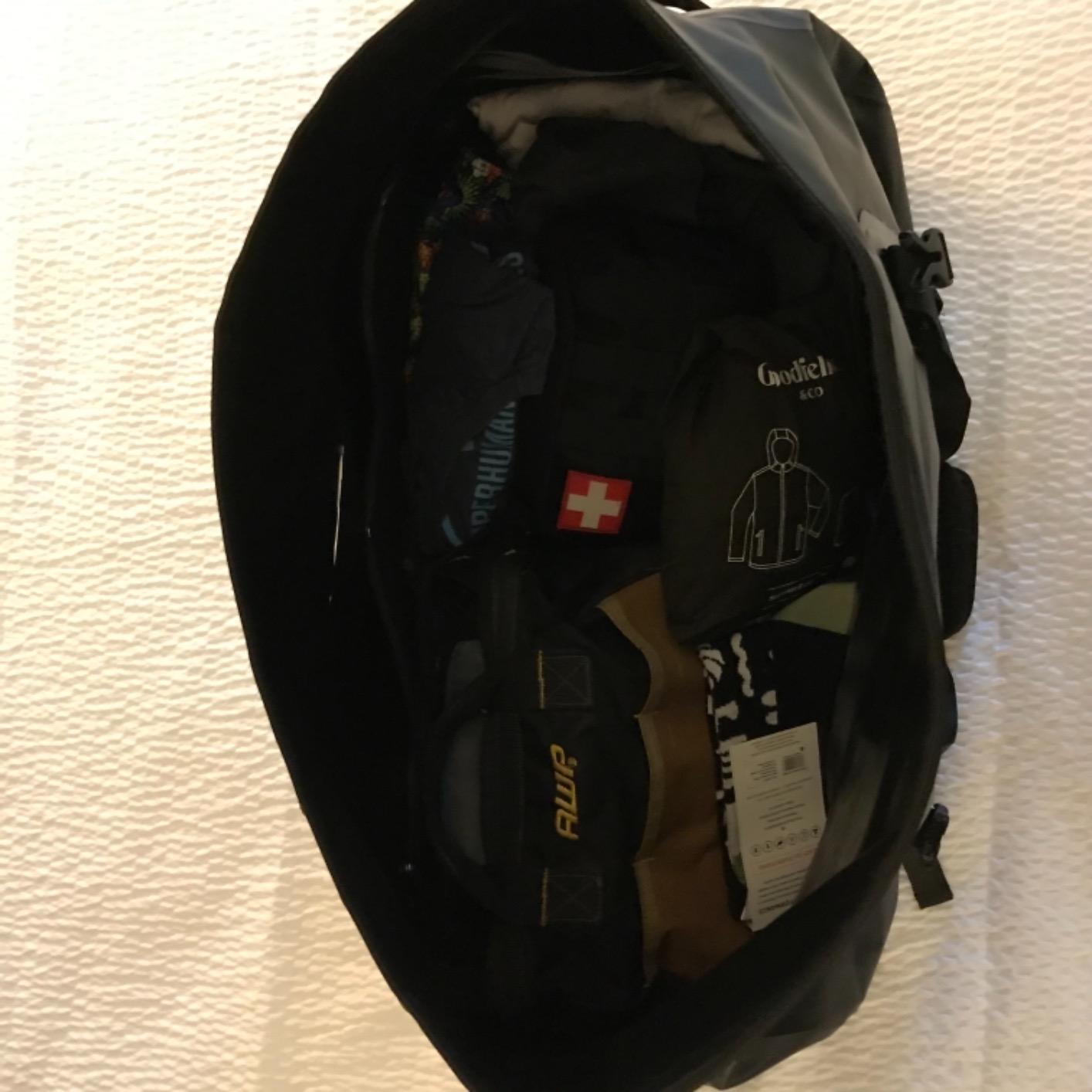 Gonex Waterproof Duffel Bag, 40L/60L/80L Roll-Top Travel Kayaking Dry Bag customer photo 2