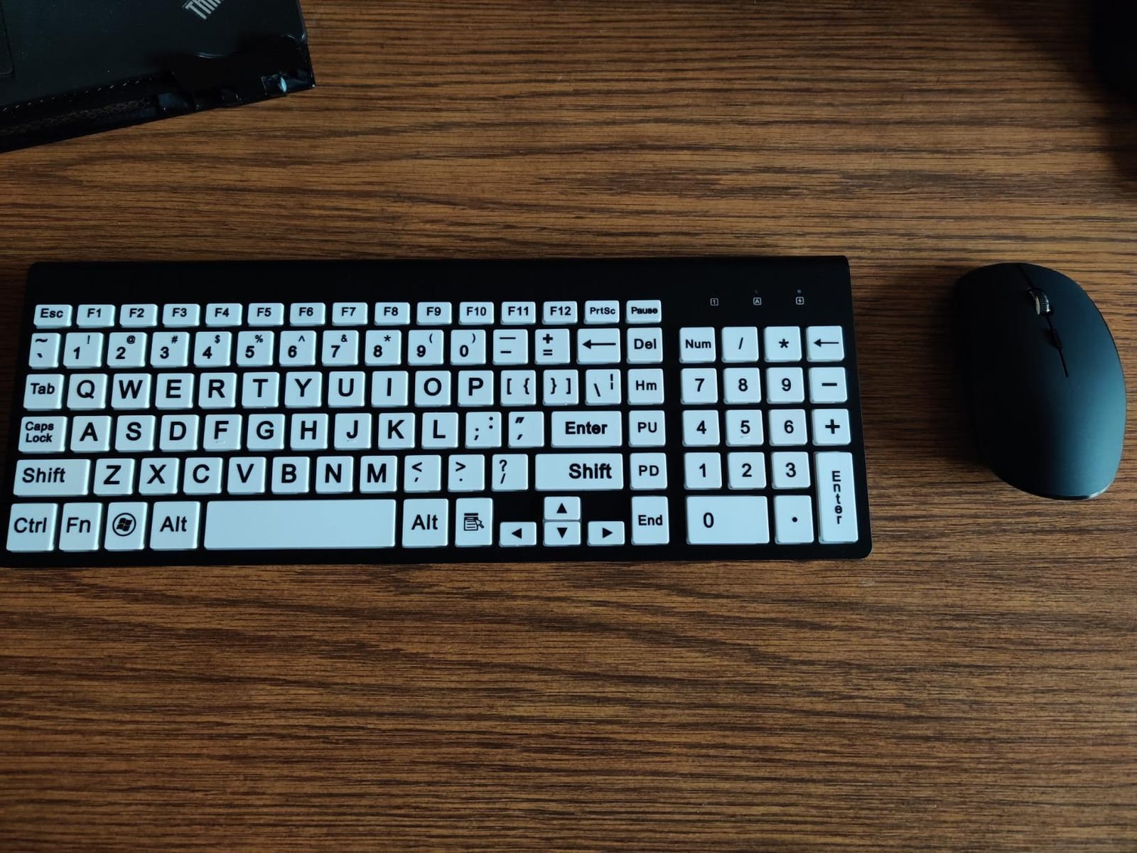 Full Size Large Print 2.4g Wireless Keyboard and Mouse with Oversized Print for Visually Impaired Low Vision Individuals (Black) customer photo 1