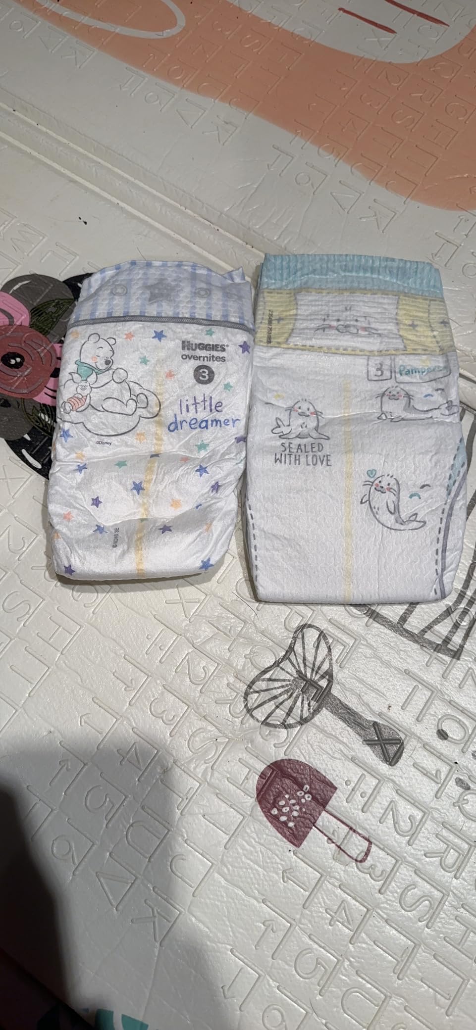 Huggies Overnites Diapers Size 5, 50 Count customer photo 2