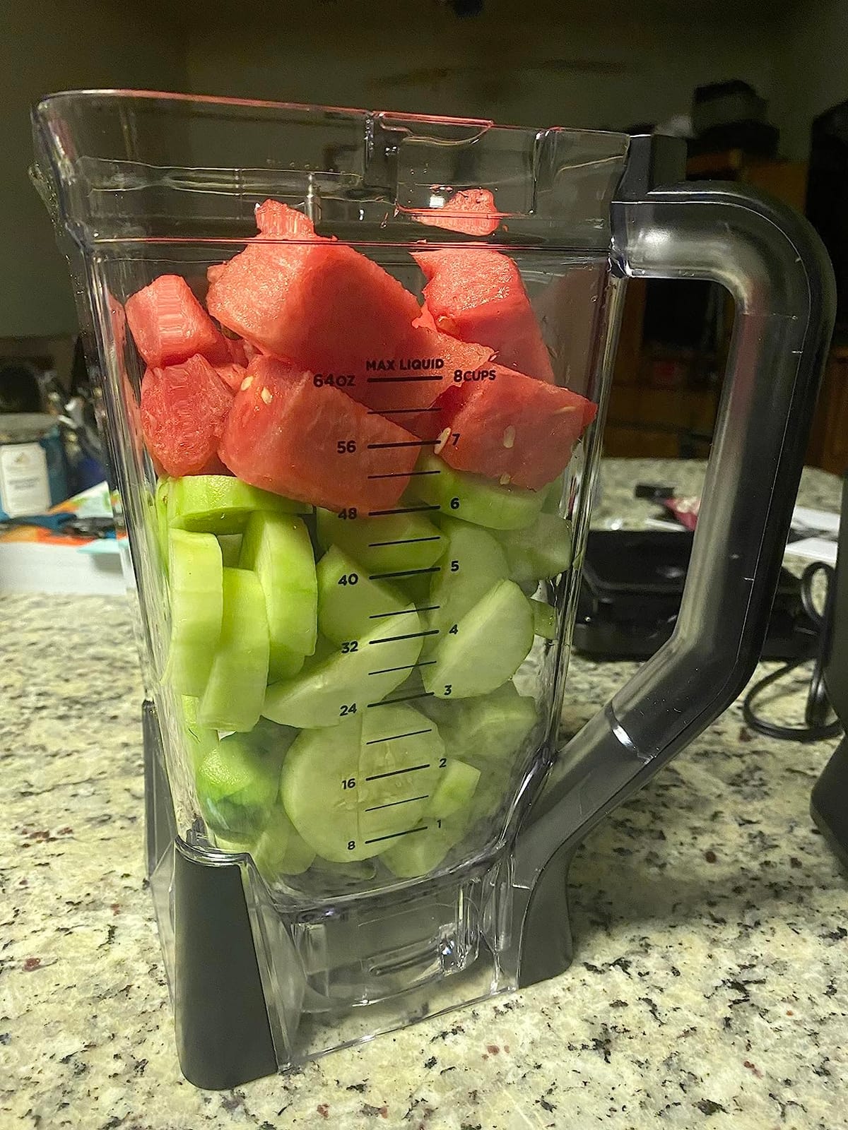 Ninja Blender for Smoothies & Shakes, 1000W, 72oz Pitcher, Black, NJ601AMZ customer photo 2