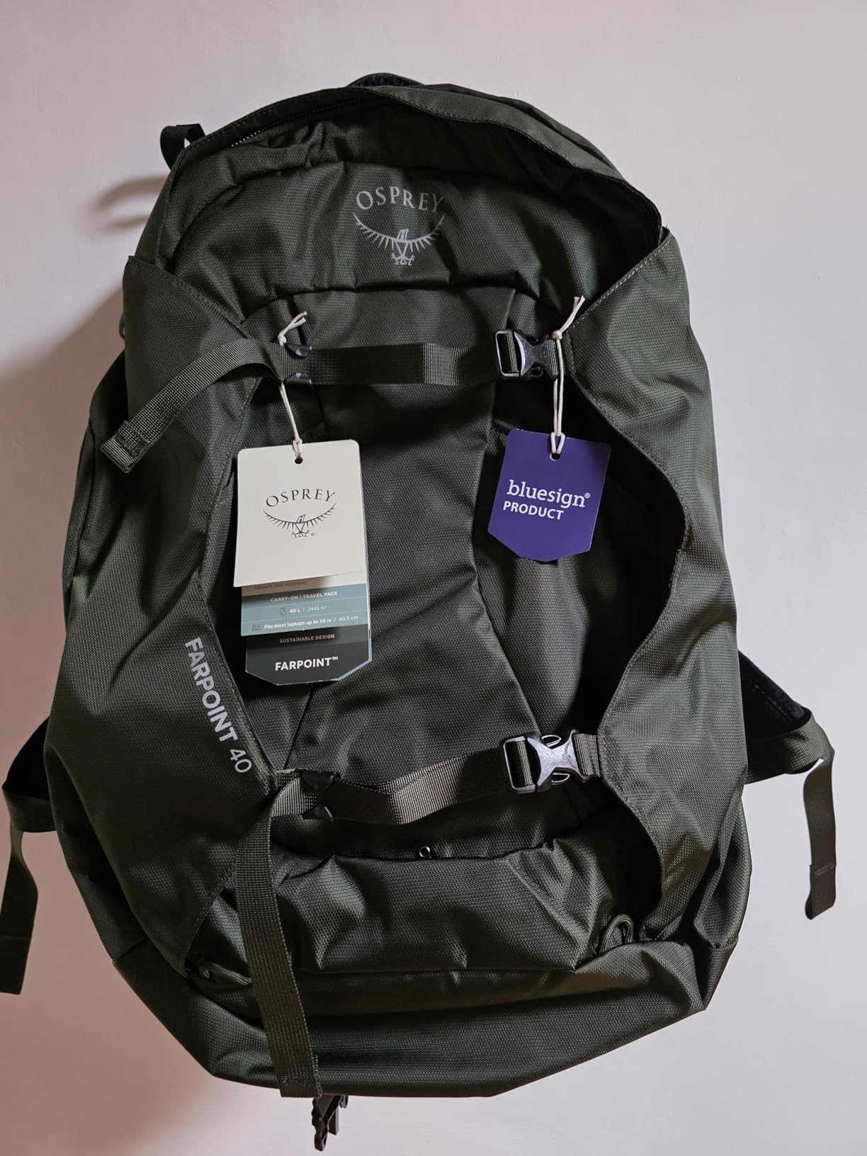 Osprey Farpoint 40L Men's Travel Backpack, Black customer photo 2