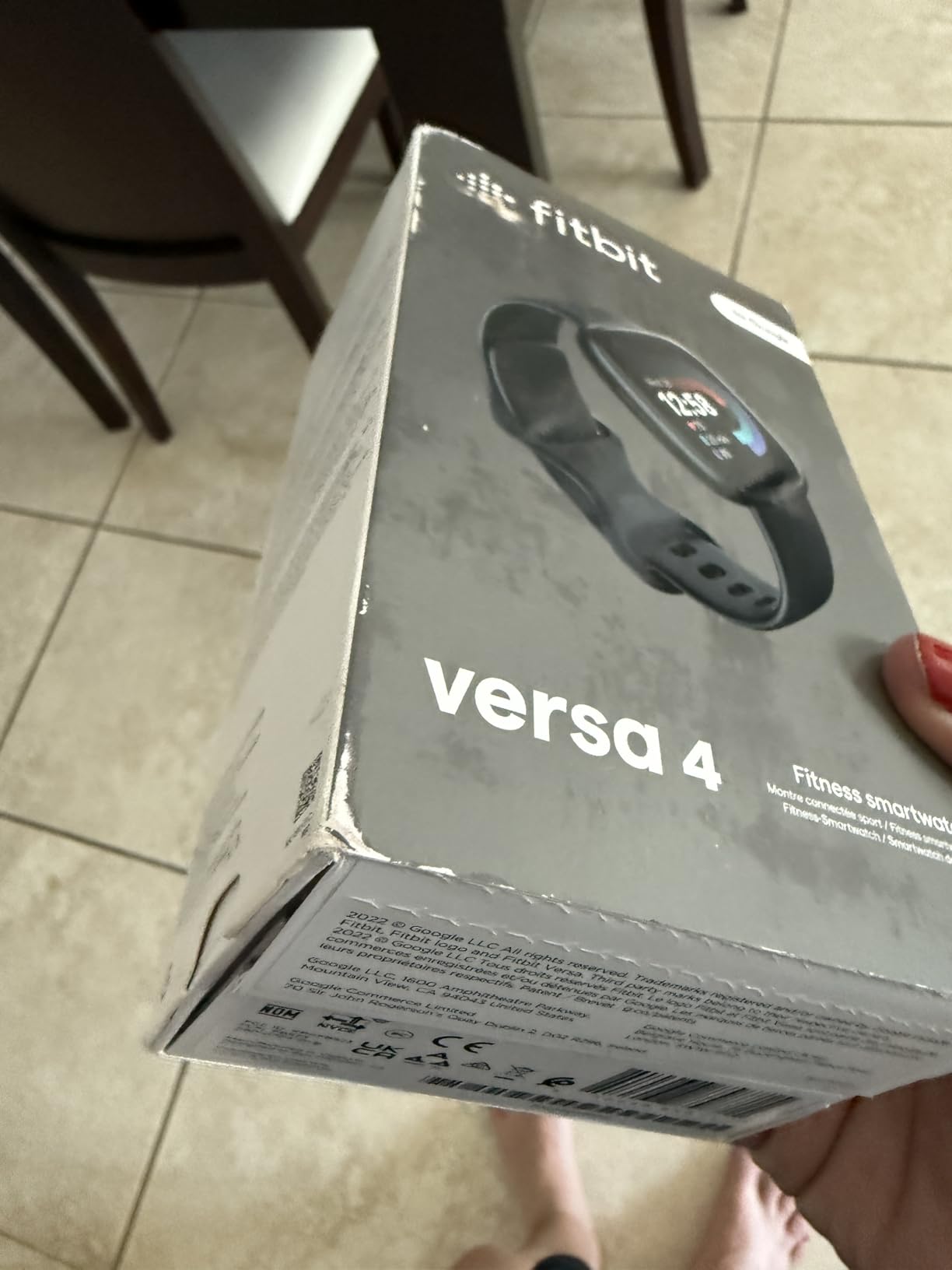 Fitbit Versa 4 Health & Fitness Smartwatch with GPS, 24/7 Heart Rate, Sleep Tracking, Workout Modes, Built-in Alexa, Water Resistant, 6+ Day Battery Life - Black customer photo 2