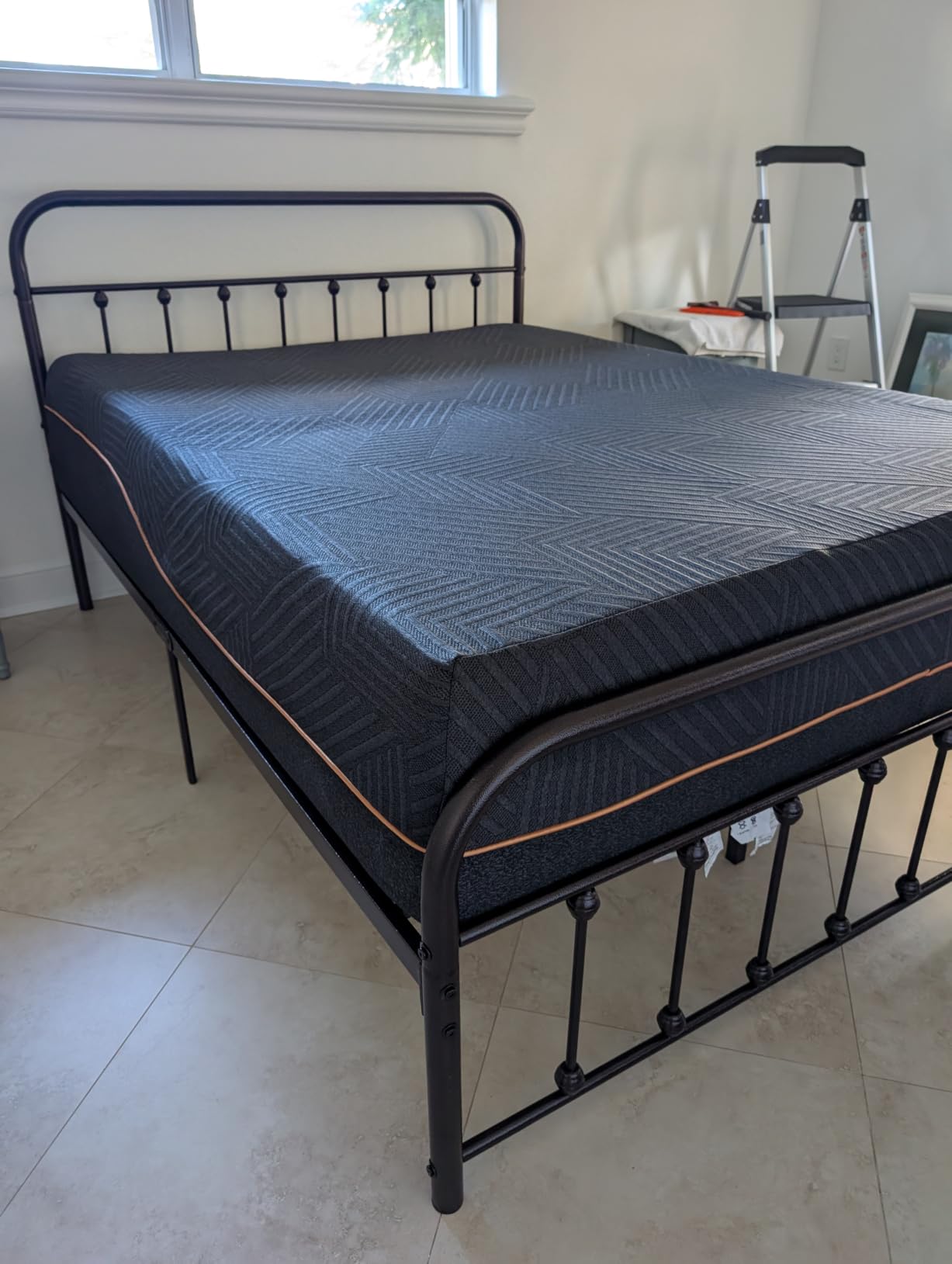 EGOHOME King 14 inch Memory Foam Mattress for Back Pain Relief Medium Firm customer photo 2