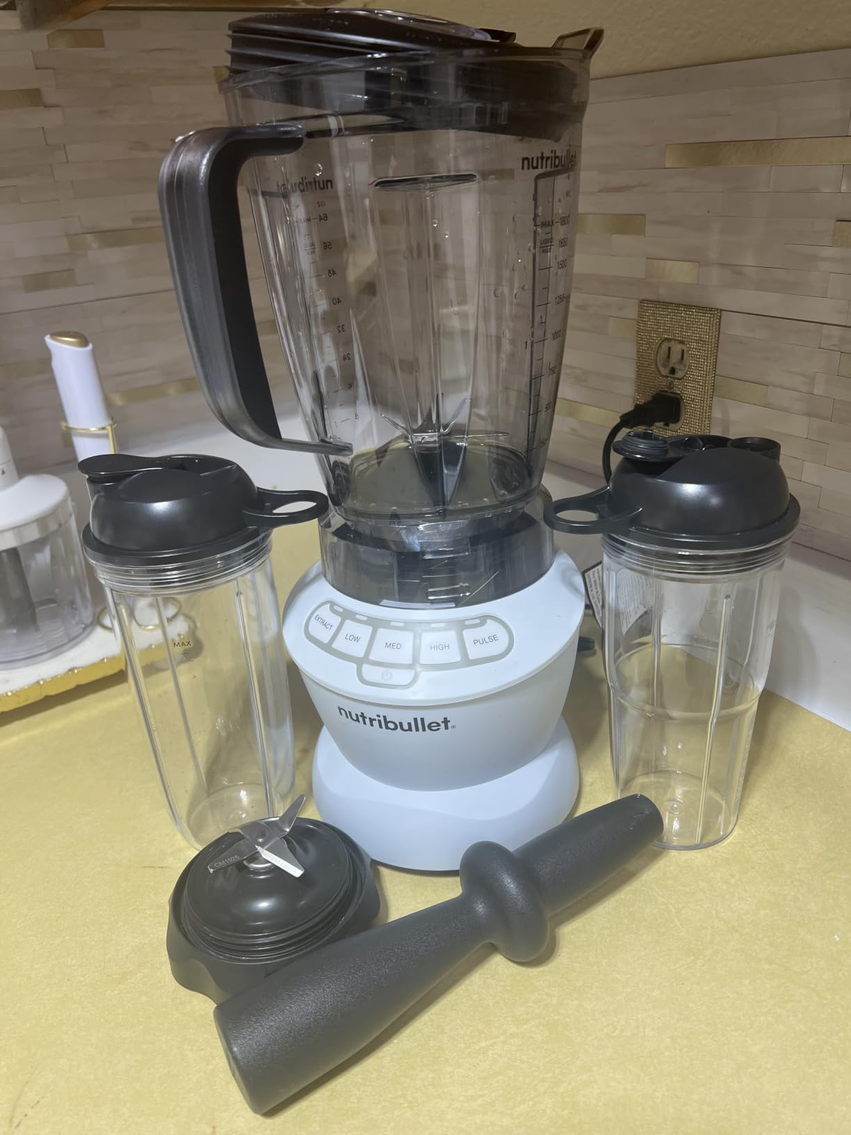 nutribullet® Full-Size Blender Combo, 1200W, Dark Gray, NBF50500 customer photo 1