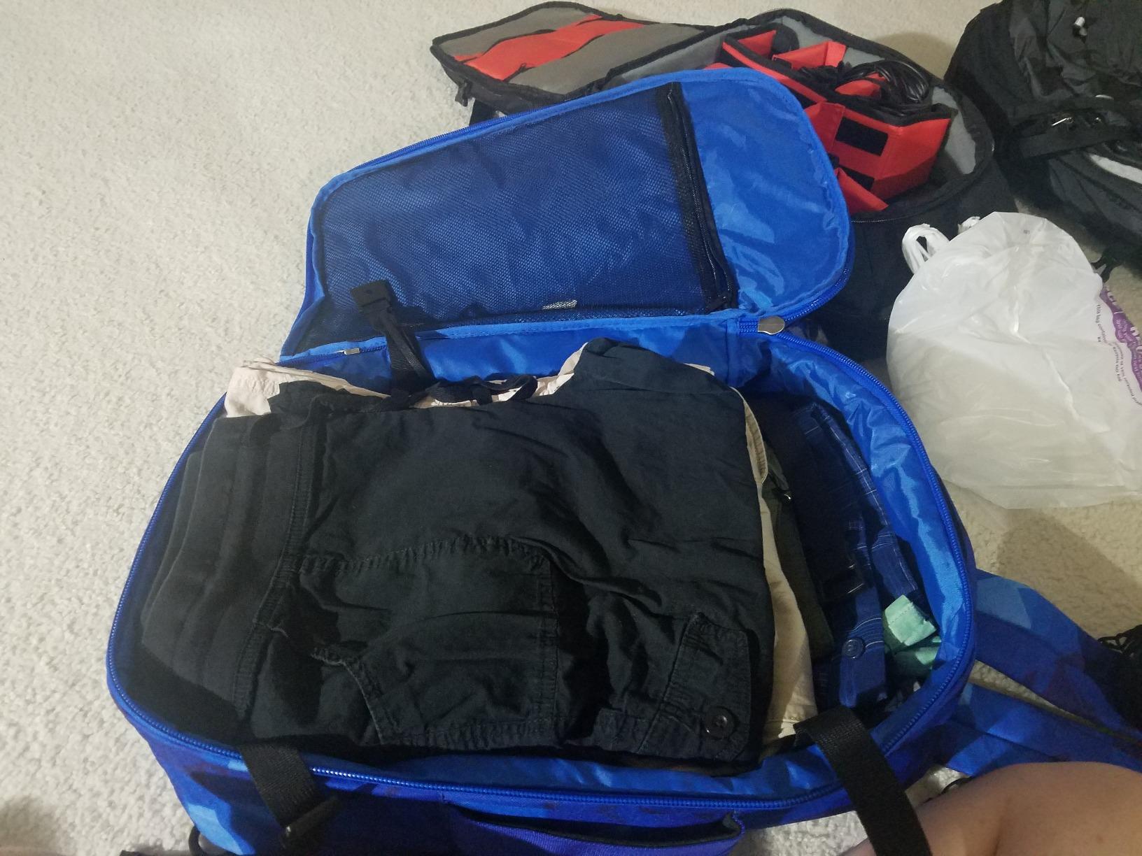 Hynes Eagle 40L Carry On Backpack Flight Approved Weekender Travel Bag customer photo 1