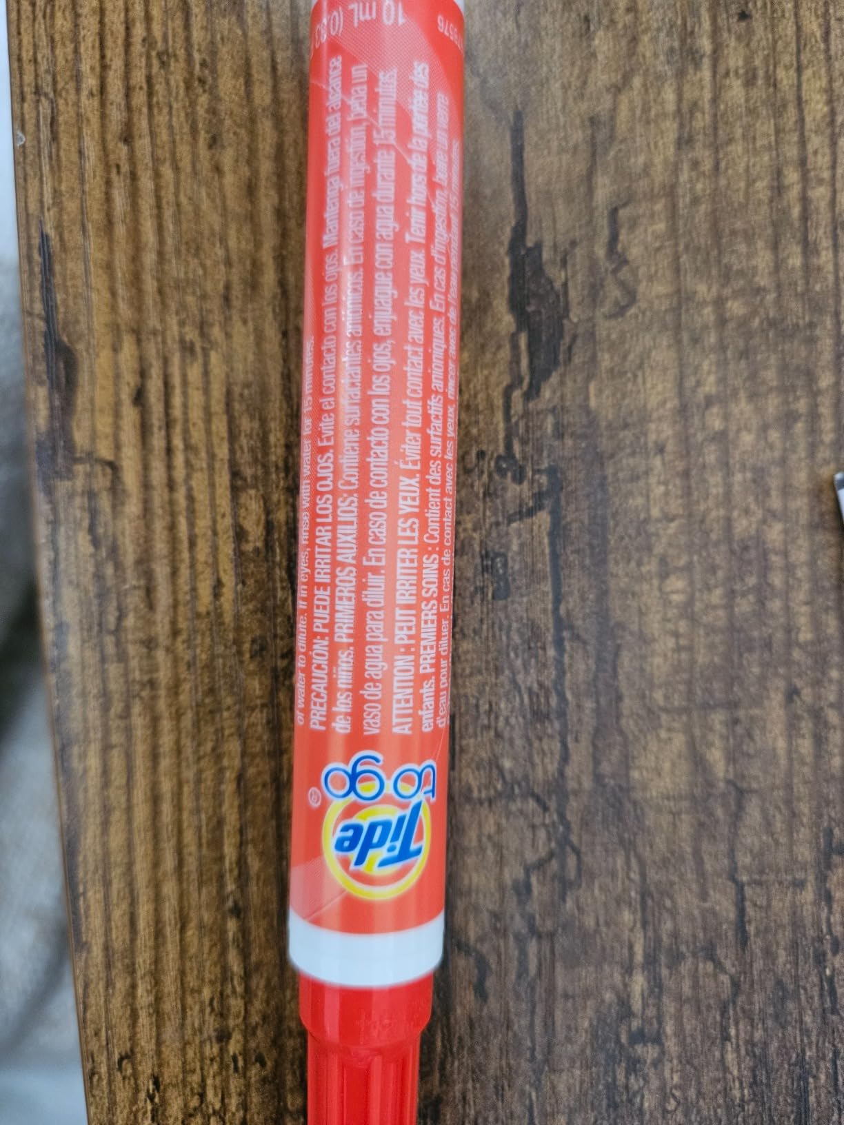 Tide Stain Remover for Clothes, Tide To Go Pen, Instant Stain Remover Pen & Spot Cleaner, Portable & Travel-Friendly, Works on Food & Drink Stains, Fits in Purses & Bags, 3 Count (Pack of 1) customer photo 2