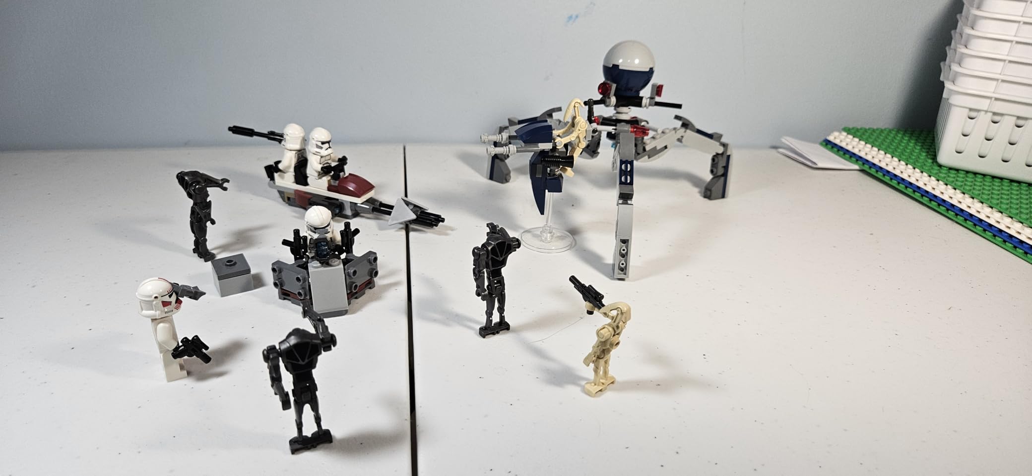 LEGO Star Wars Clone Trooper & Battle Droid Battle Pack Set for Kids, Buildable Toy Speeder Bike Vehicle, Tri-Droid and Defensive Post, Collectible, Gift for Boys and Girls Aged 7 and Up, 75372 customer photo 1