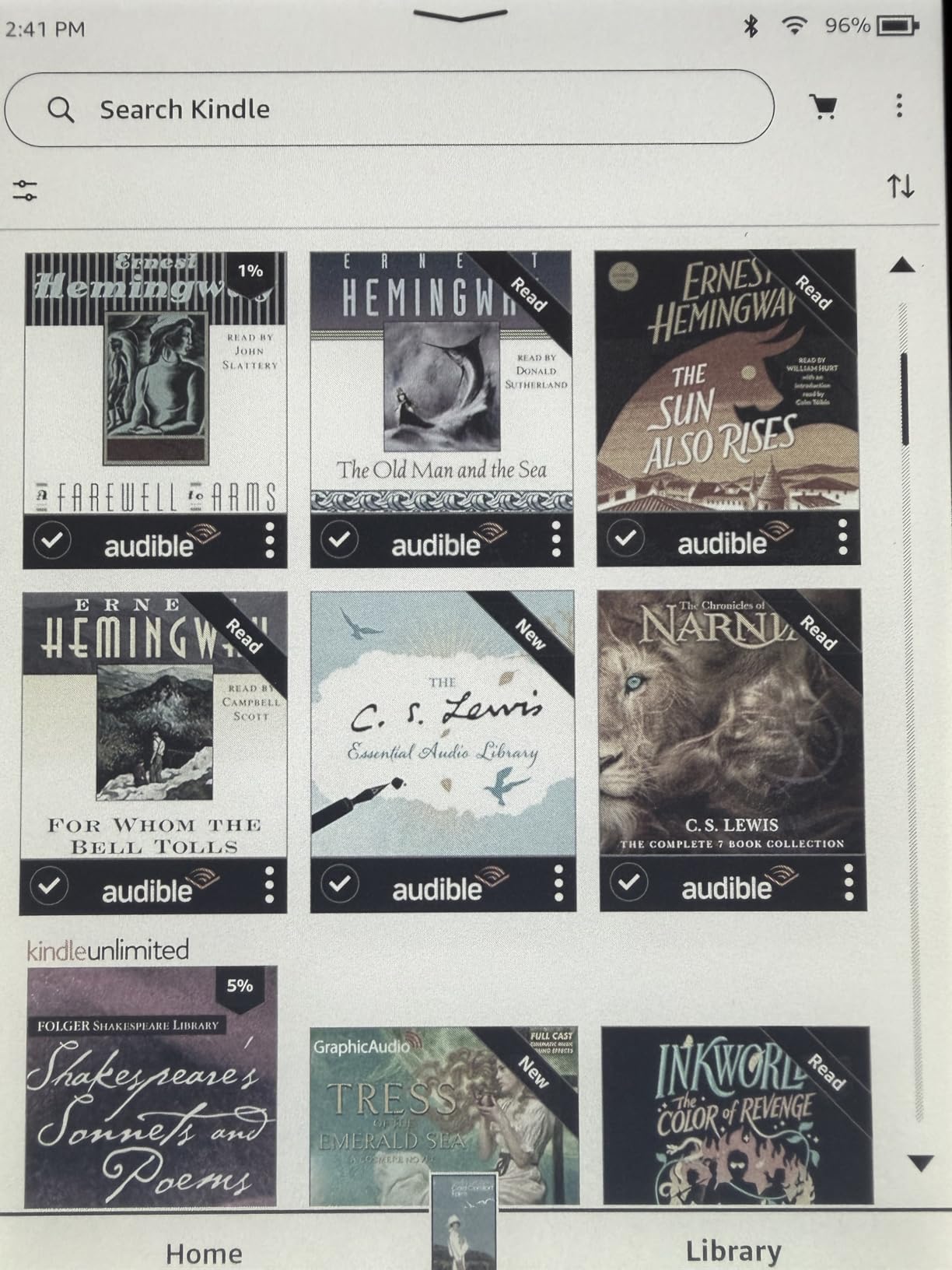 Like-New Amazon Kindle Colorsoft Signature Edition 32GB (2024 model) – With color display, auto-adjusting front light, wireless charging, and long battery life - Metallic Black customer photo 1