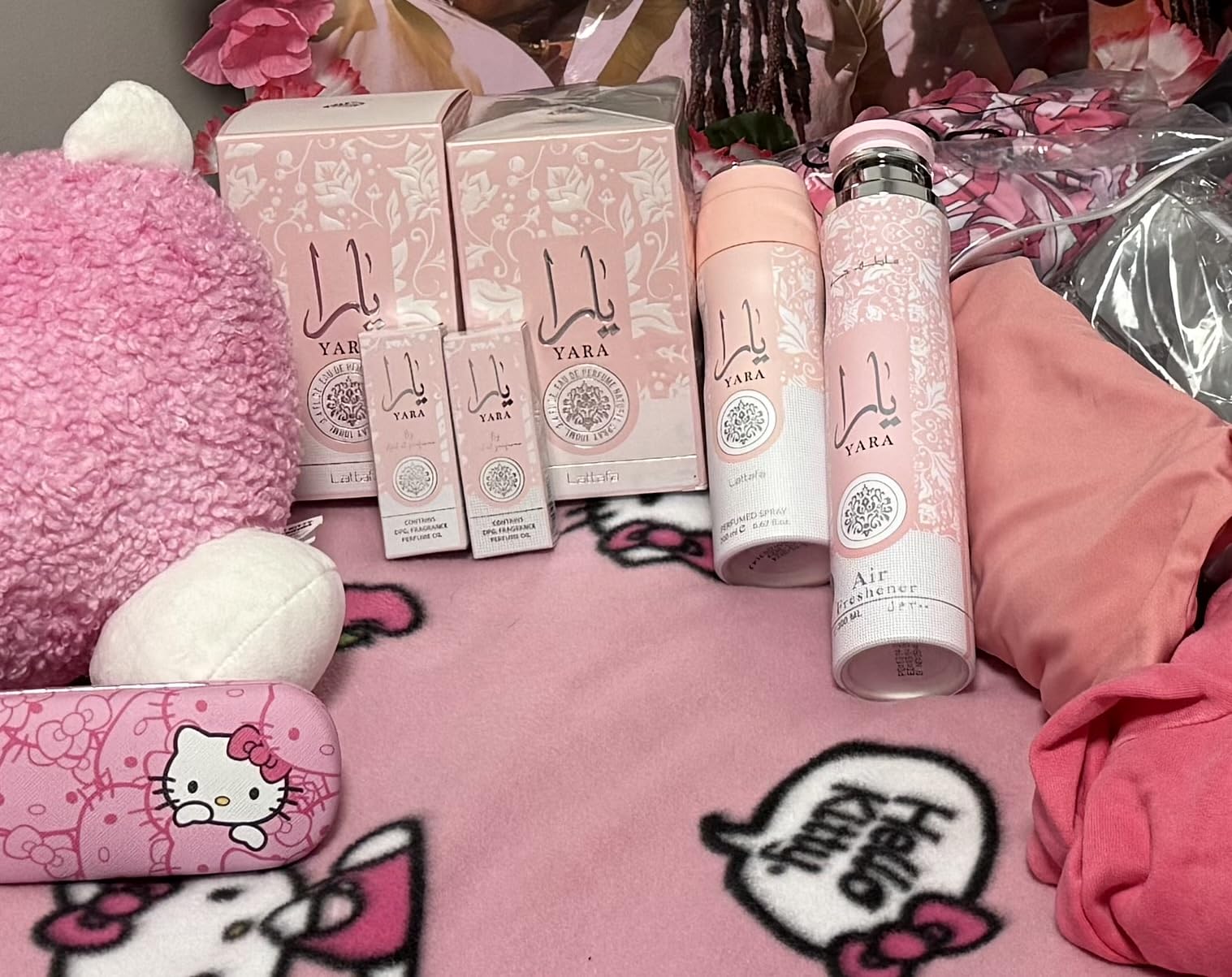 Lattafa Yara 2-piece Fragrance Bundle for Women (3.4 Oz Eau de Parfum Spray + 0.34 Oz Concentrated Perfume Oil) customer photo 2