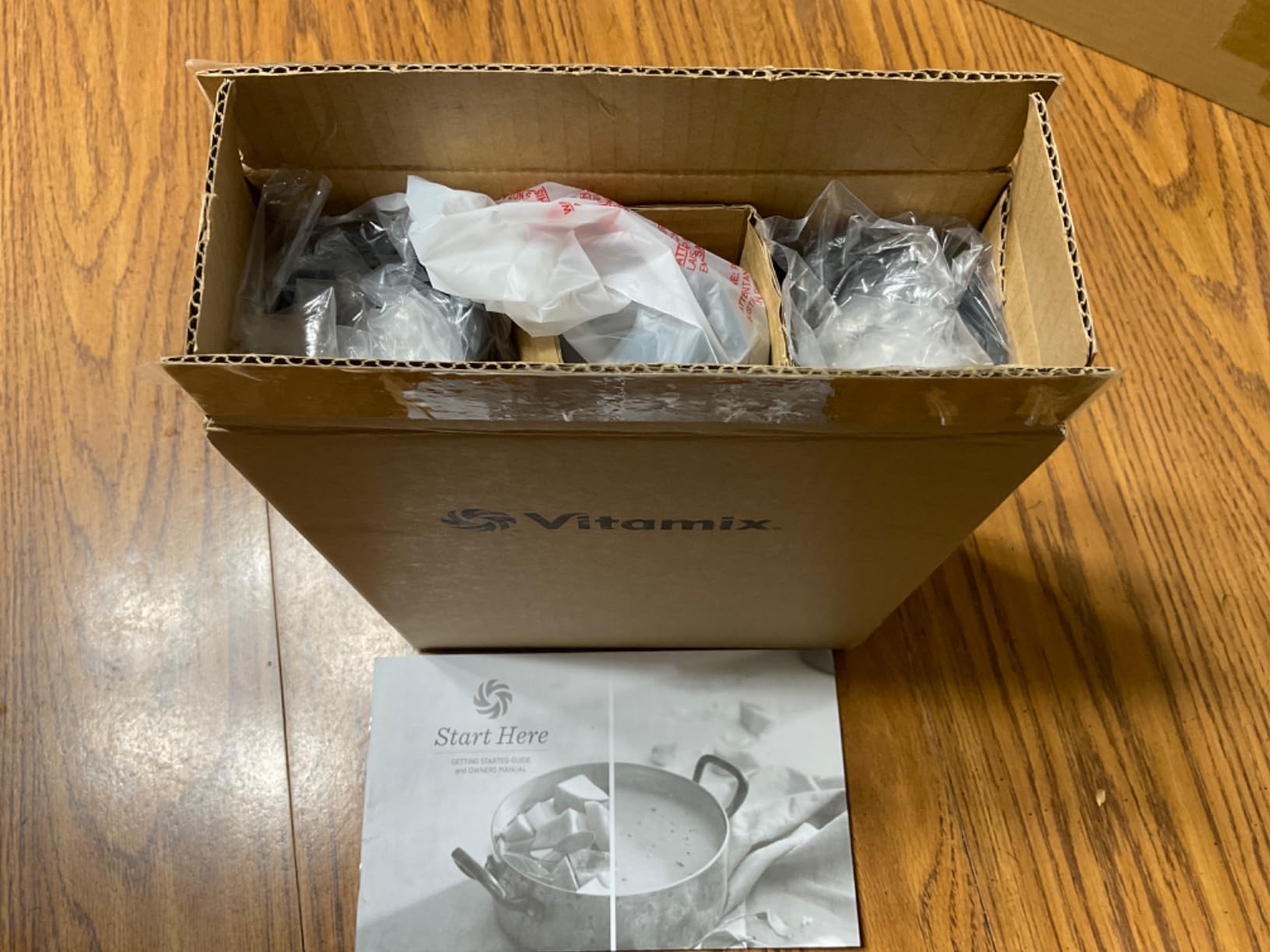 Vitamix 2-Speed Immersion Blender + Whisk Attachment, 350-Watt Motor, Black customer photo 2