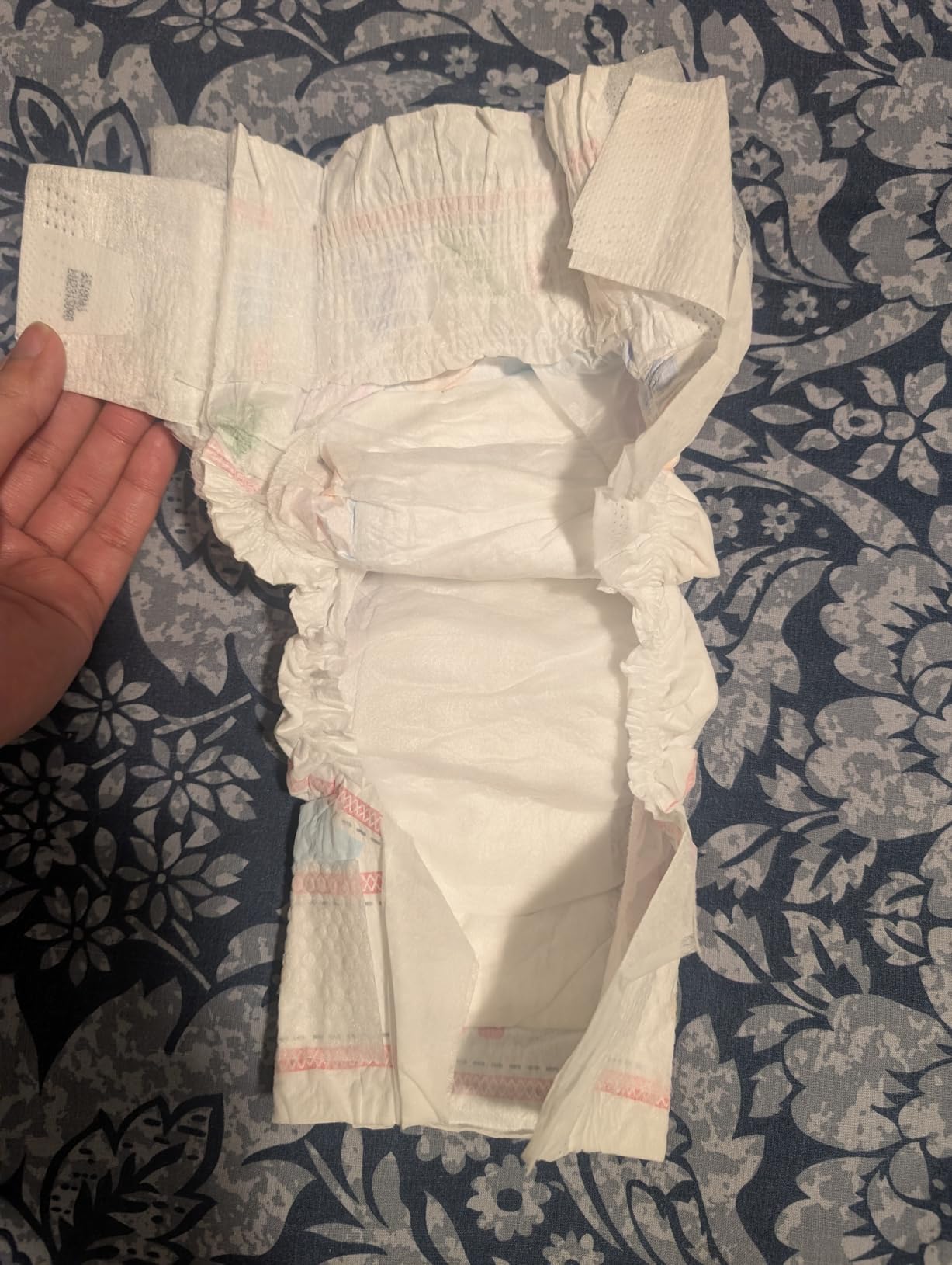Huggies Snug & Dry Diapers Size 1, 128 Count customer photo 1