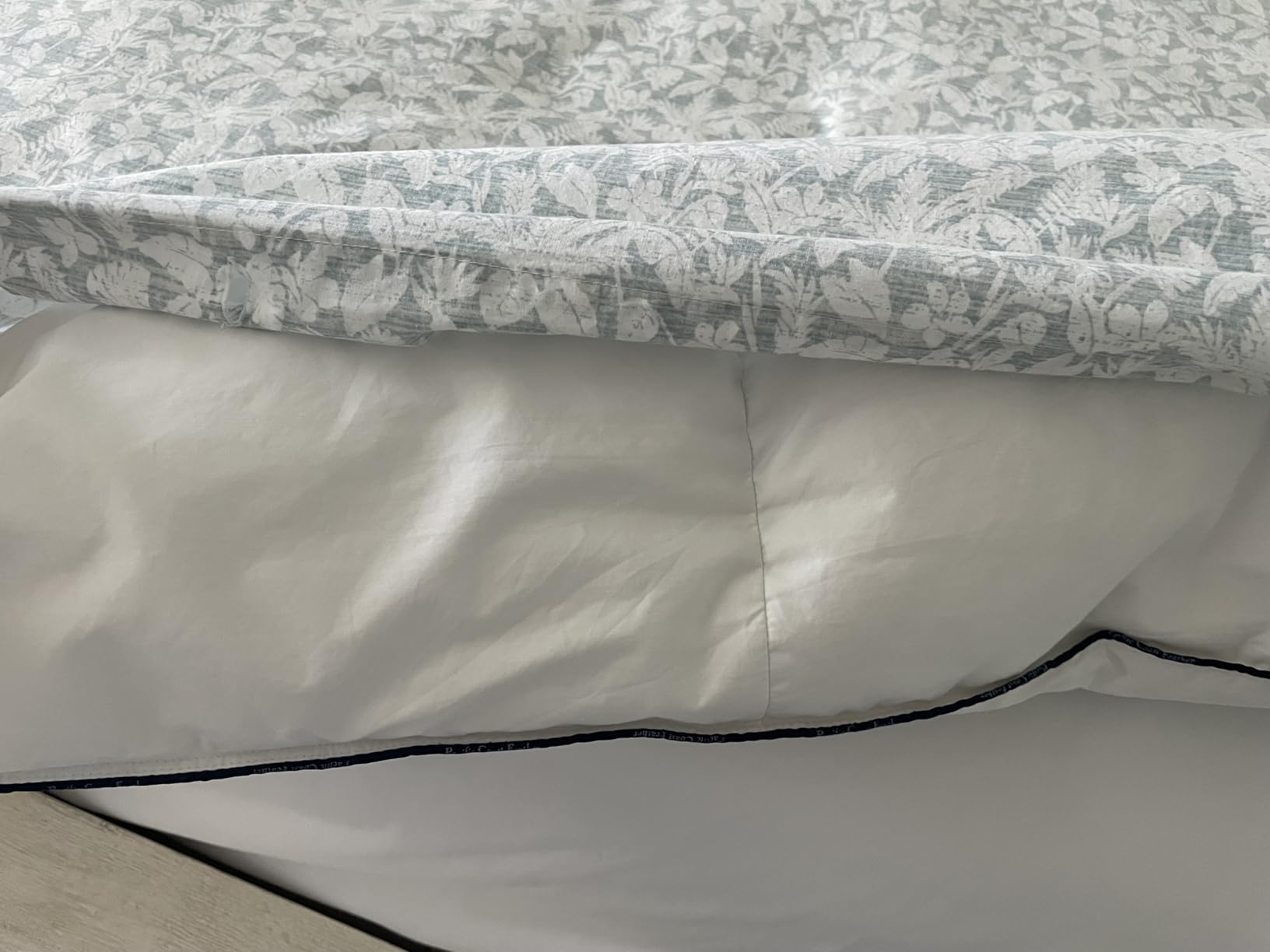 Pacific Coast Goose Feather Down Fiber Comforters King Size, Extra Fluffy White Duvet Insert, Ultra-Soft, Breathable, All Season Hotel Luxury Bedding Comforters, 8 Corner & Center Loops (106