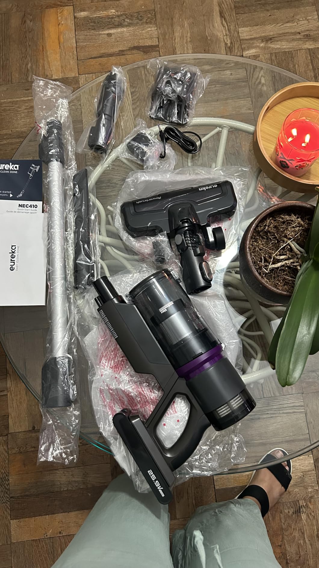 Eureka ReactiClean 200W Lightweight Cordless Stick Vacuum, NEC410BK customer photo 2
