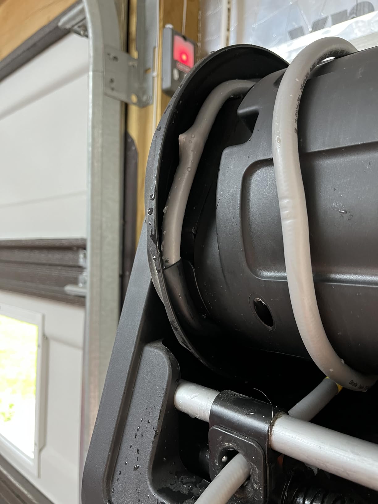 Giraffe Tools Wall Mounted Pressure Washer Essential 100FT with 1800W Motor customer photo 1