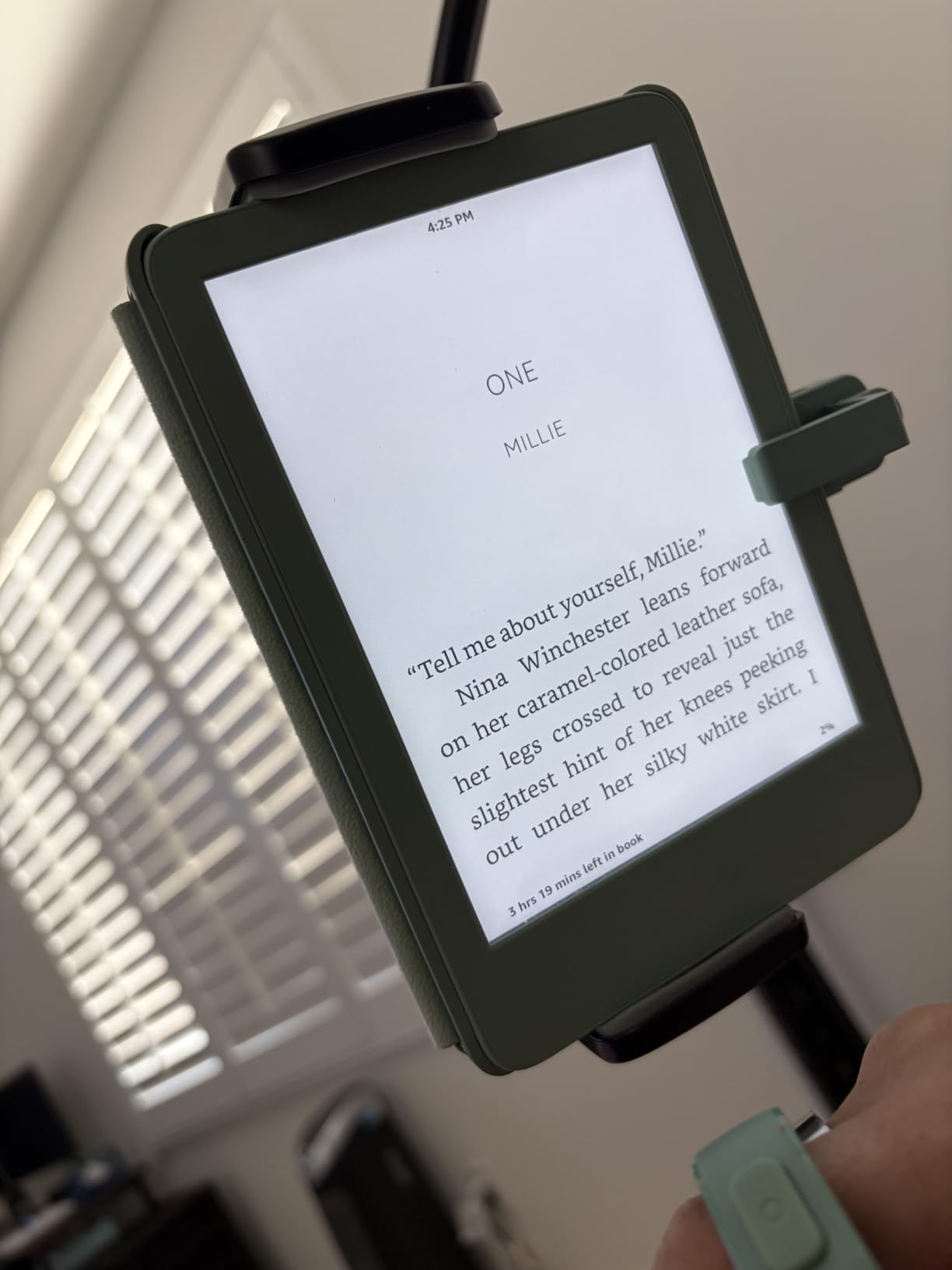 Page Turner Ring for Kindle,Remote Control for iPhone iPad Tablets eReaders customer photo 2