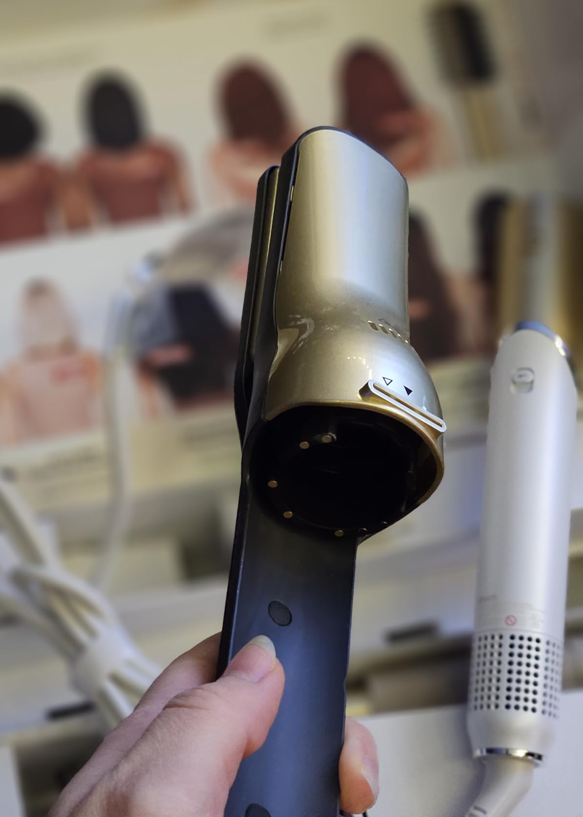 Shark FlexStyle Glam, Ceramic+Powerful Air Styling & Drying System, HD6051S customer photo 2