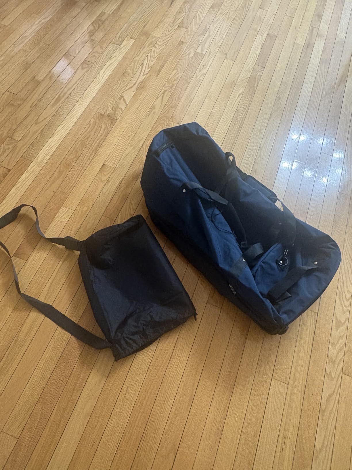 Rolling Duffle Bag with Wheels,110L/140L Expandable Soft-Sided Foldable Duffle Bag with 2 Rubber Wheels,Packable 32” Rolling Carry-On with Pockets & Compartments (Dark blue) customer photo 2