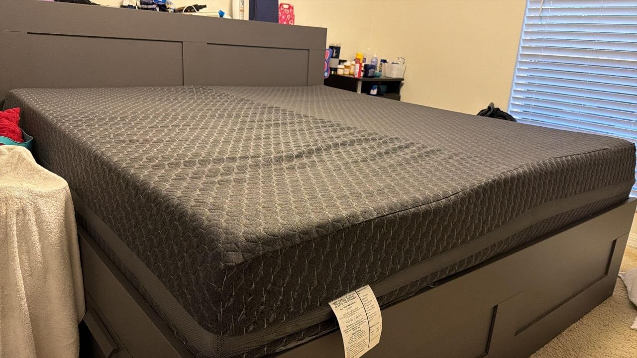 Novilla 14 Inch King Size Gel Memory Foam Mattress for Body Contouring customer photo 2