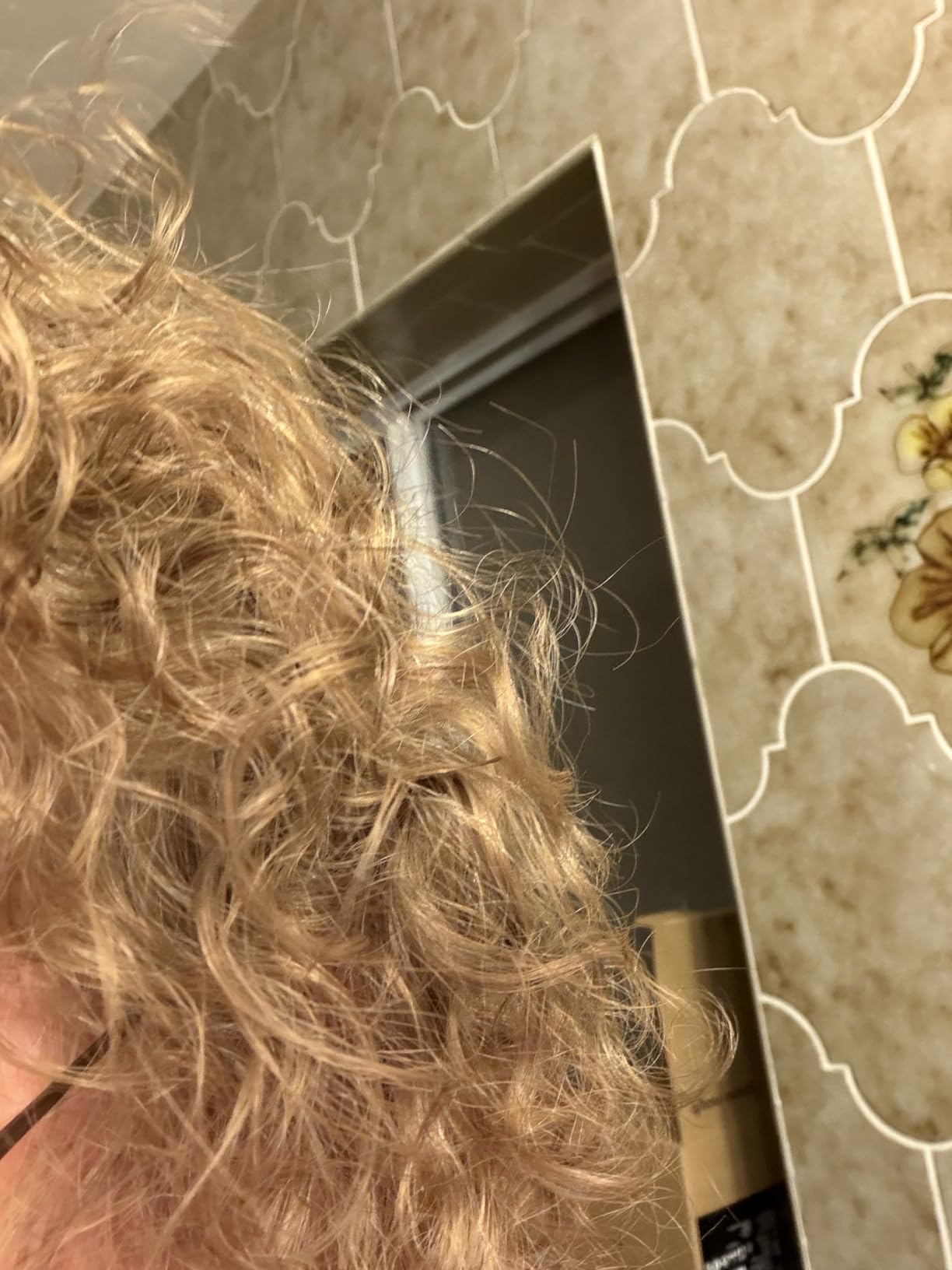 Genuine Dyson Airwrap™ 2-in-1 Wave + Curl Diffuser Attachment customer photo 2