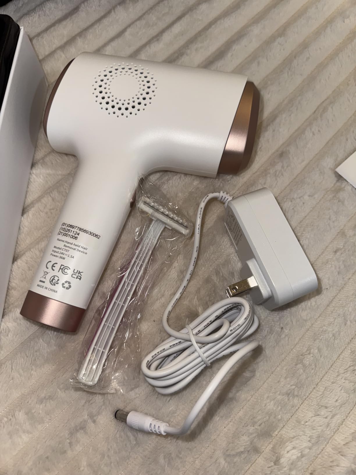 Ubroo IPL Laser Hair Removal Device, 21J Energy, 41°F Ice Cooling customer photo 1