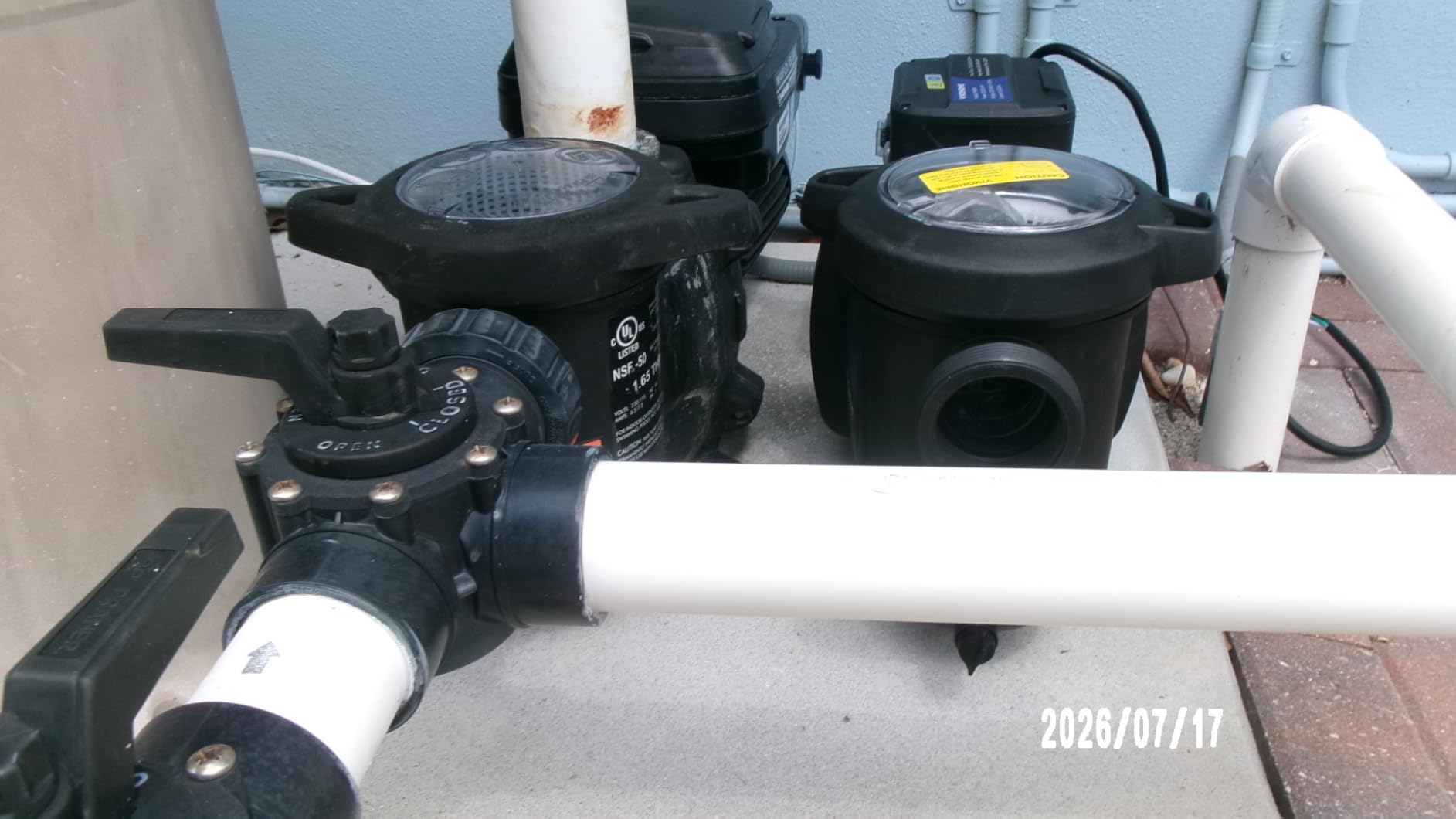 VIVOHOME 1.5HP 115V Variable Speed in/Above Ground Pool Pump customer photo 1