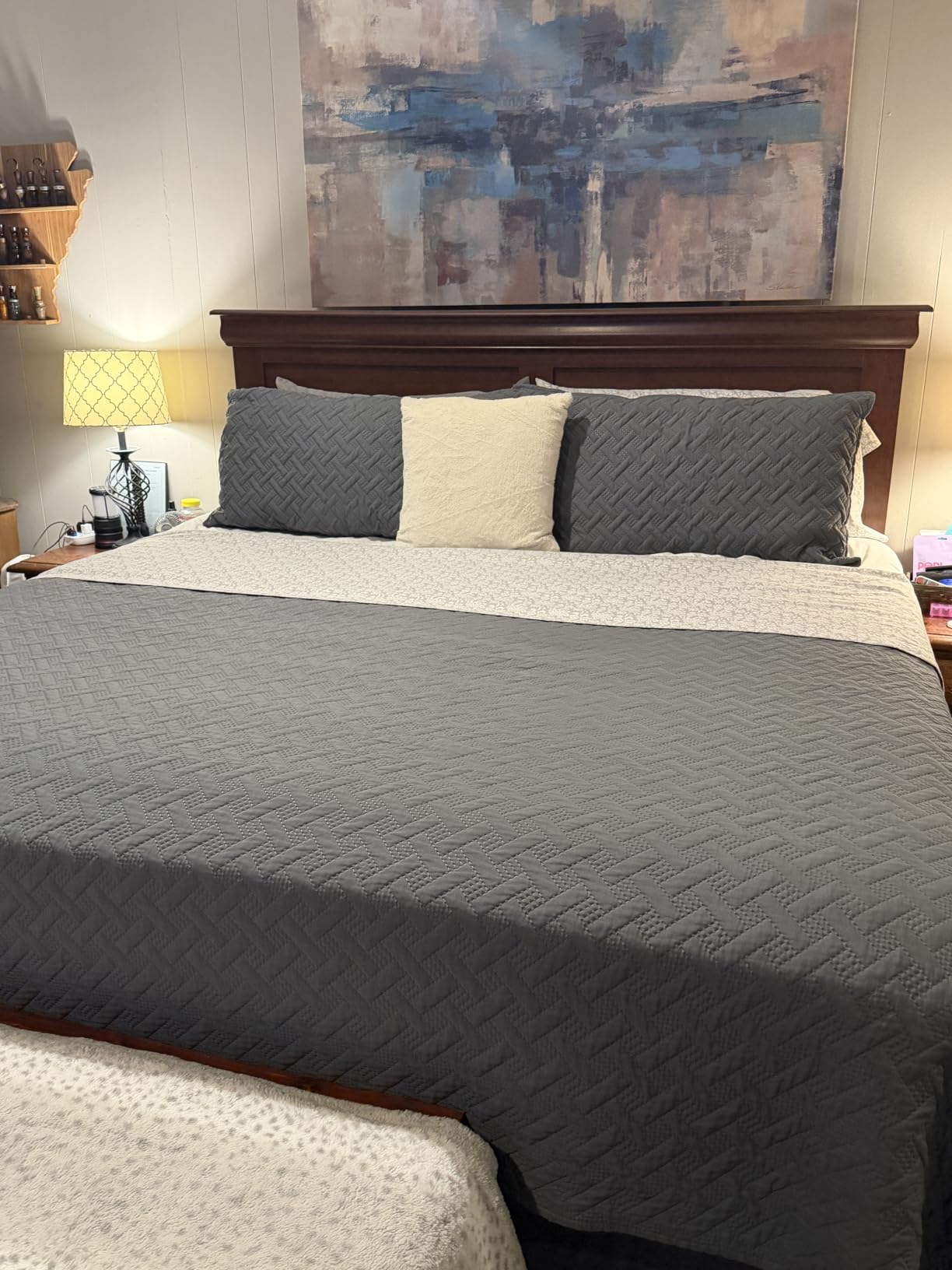 Firm Queen Mattress 12 Inch, Cooling Hybrid Bed in a Box, 7-Zones Individual Pocket Spring, Motion Isolation, Targeted Hip/Shoulder/Lumbar Support, Fiberglass-Free, 365-Night Trial, CertiPUR-US customer photo 1